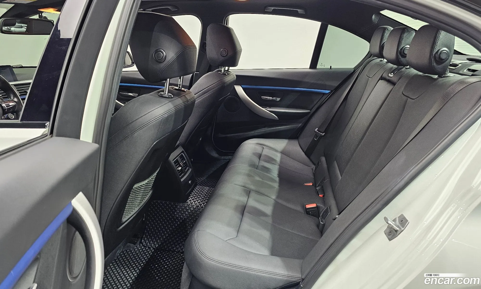BMW 3 Series 2017 WBA8A9101HK883431 — 8