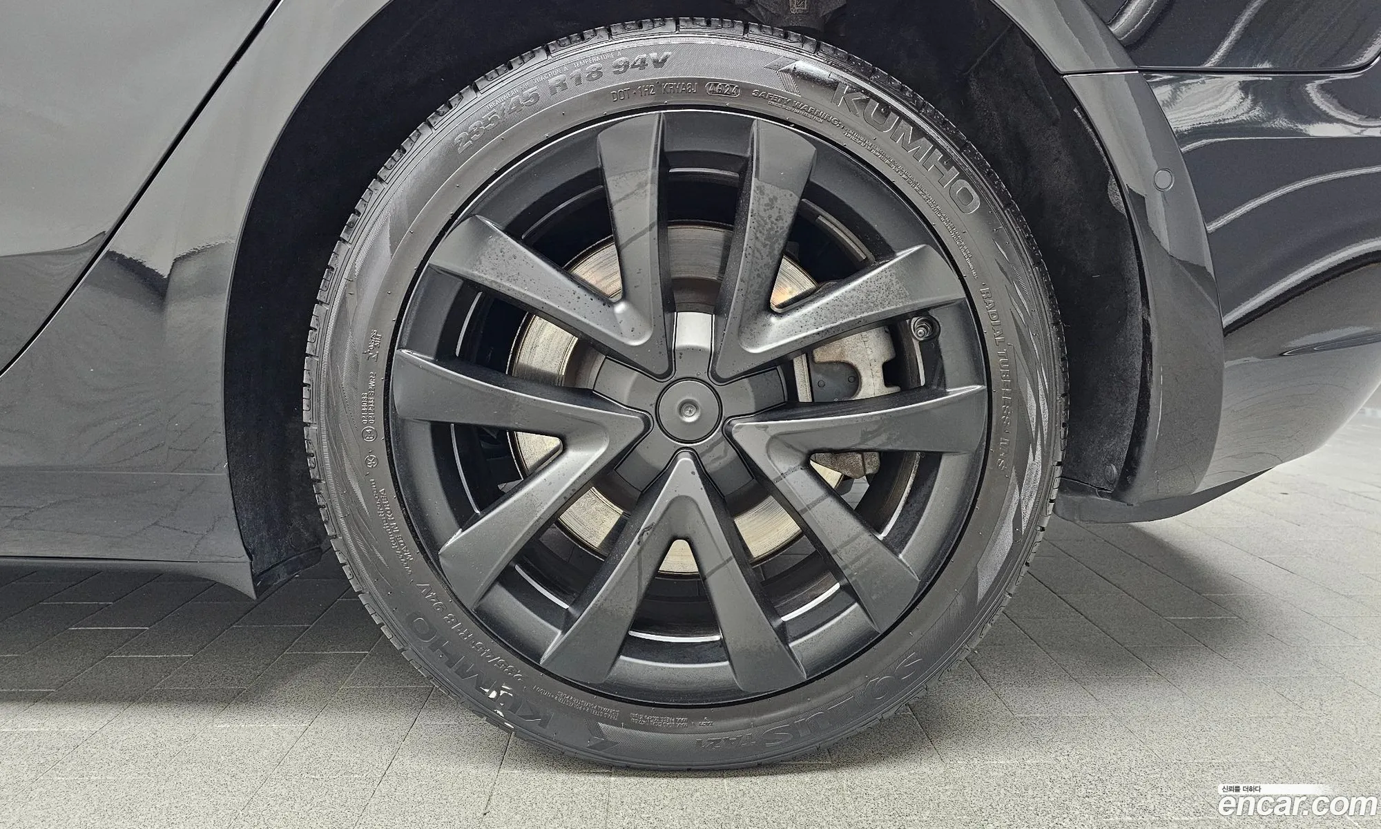 Tesla Model 3 2019 5YJ3E1EAXLF584595 — 15