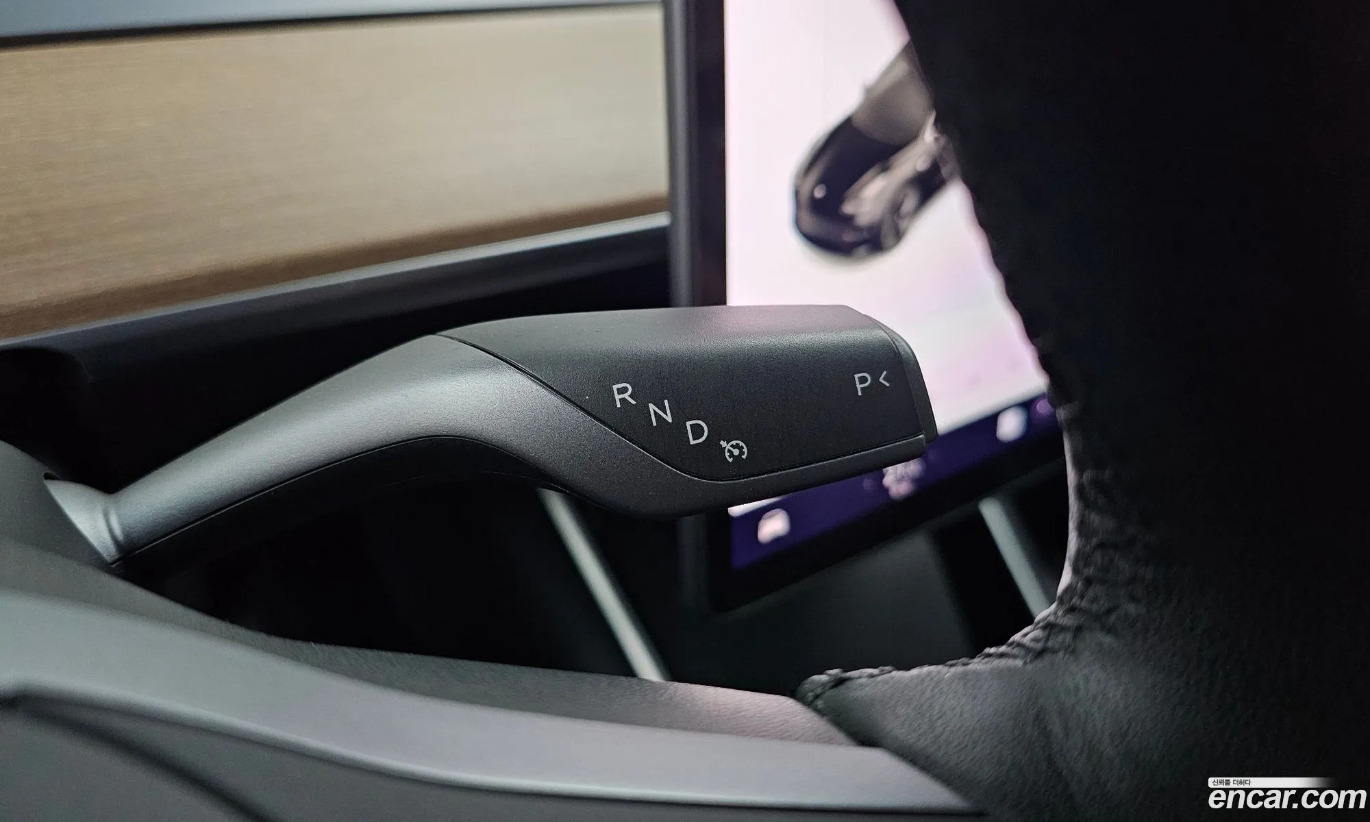 Tesla Model 3 2019 5YJ3E1EAXLF584595 — 6
