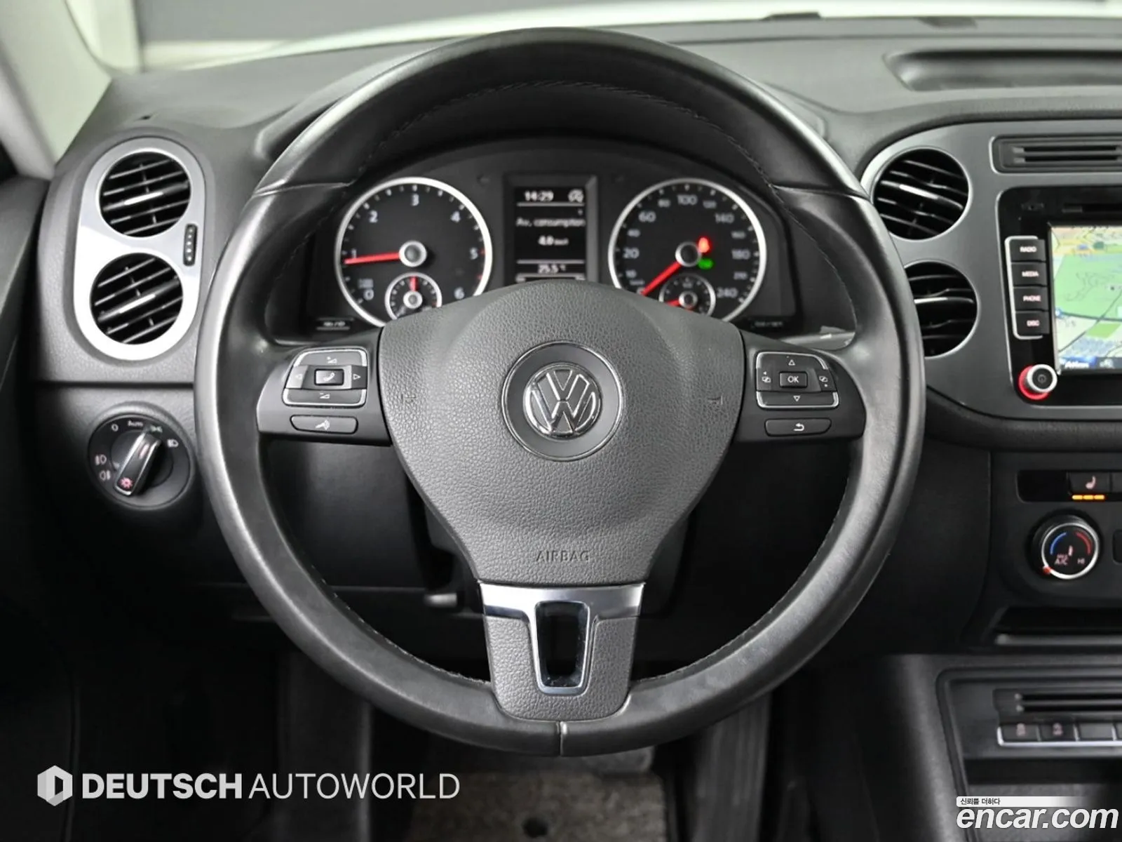 Volkswagen Tiguan 2015 — 14