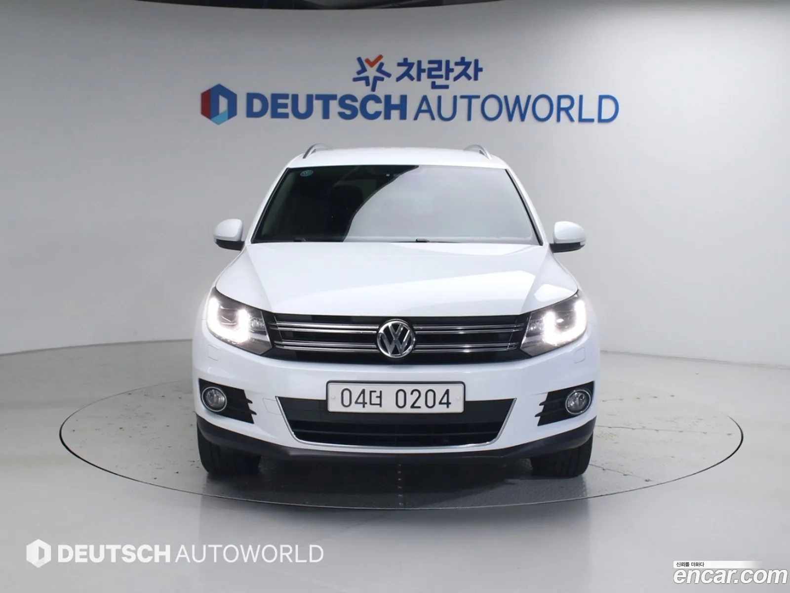 Volkswagen Tiguan 2015 — 17