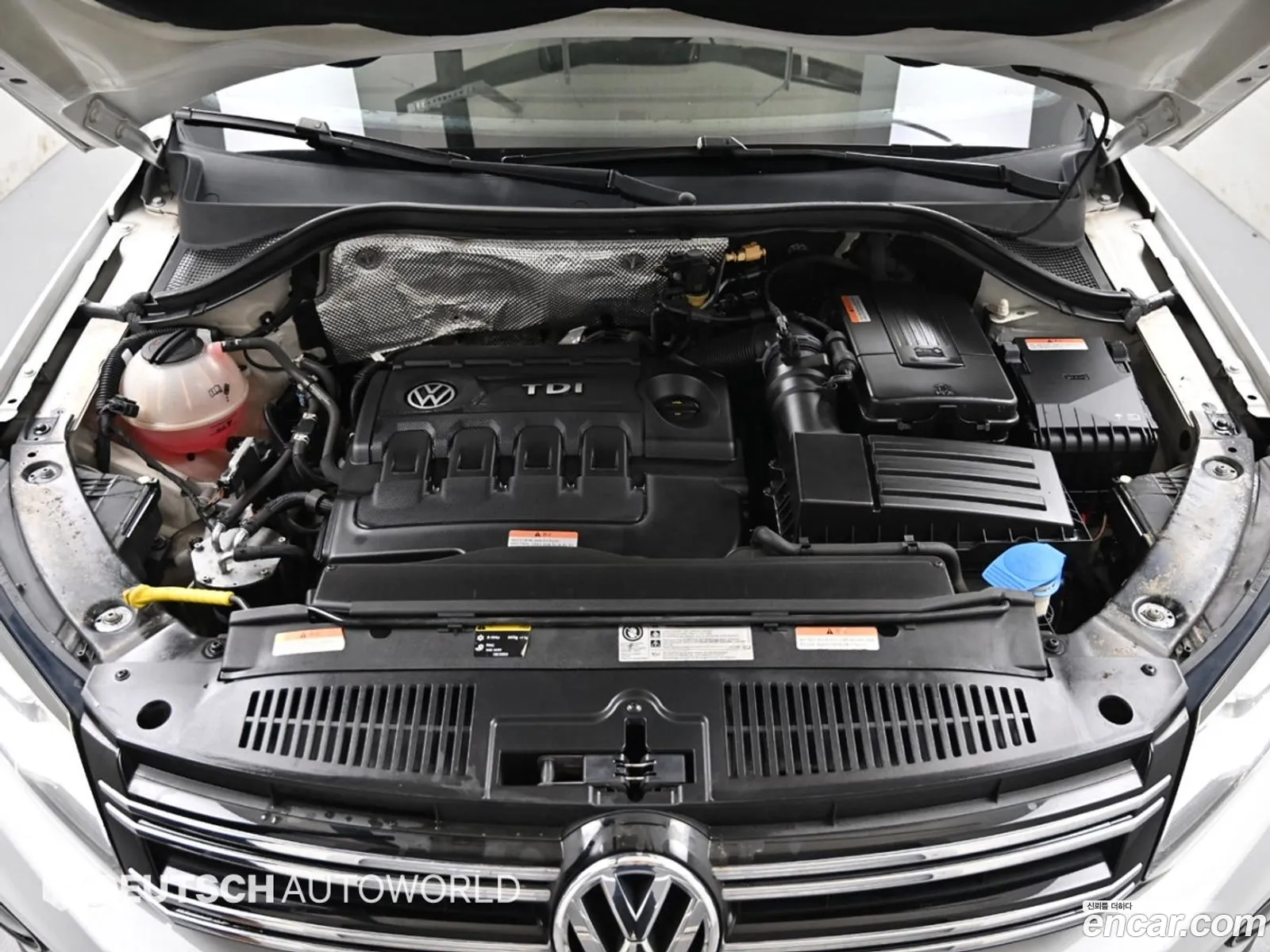 Volkswagen Tiguan 2015 — 12