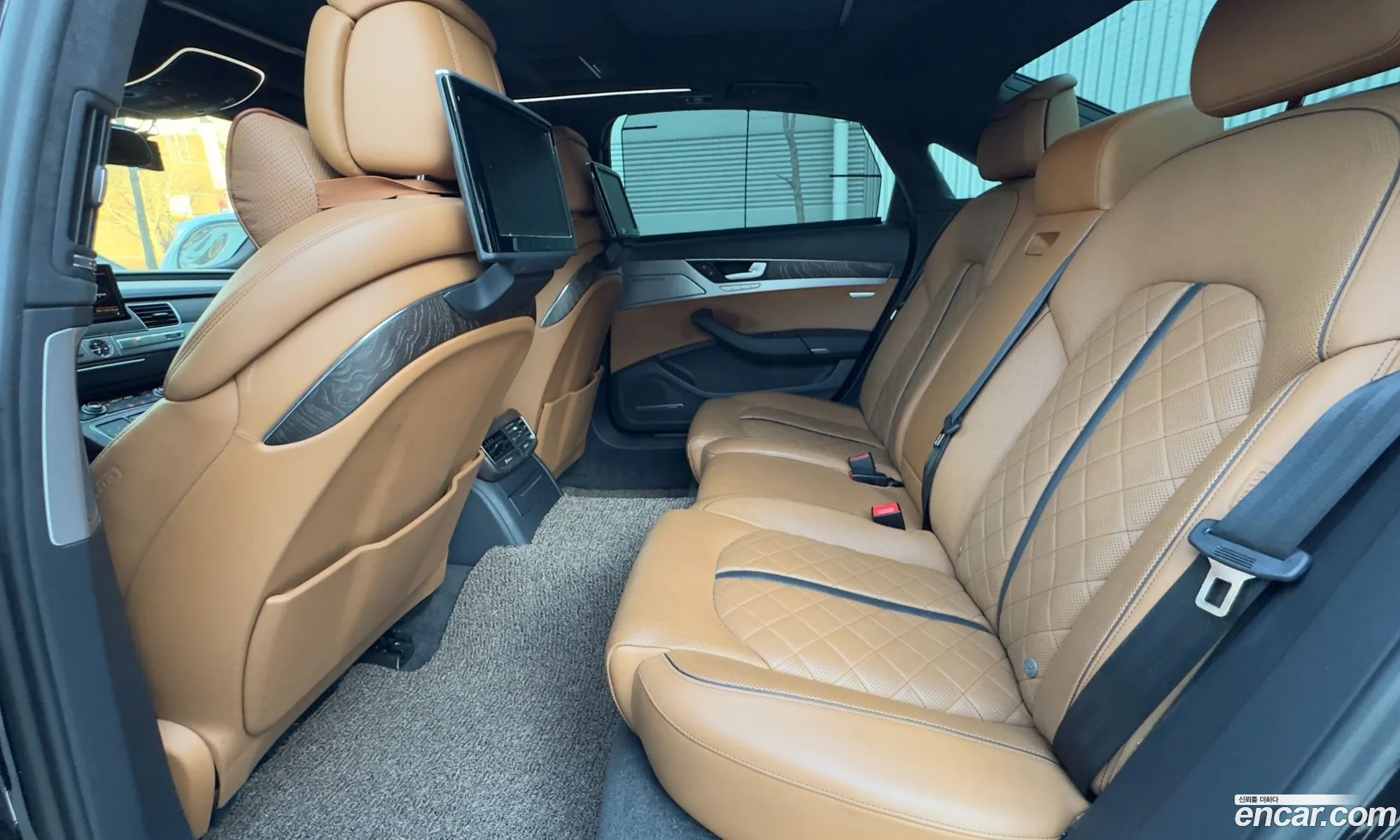 Audi A8 2015 — 2