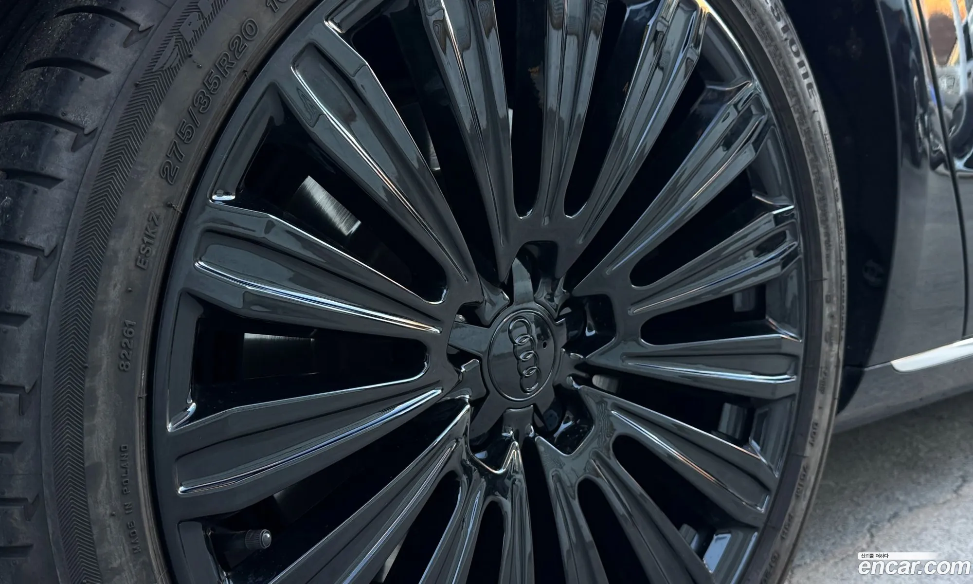 Audi A8 2015 — 3