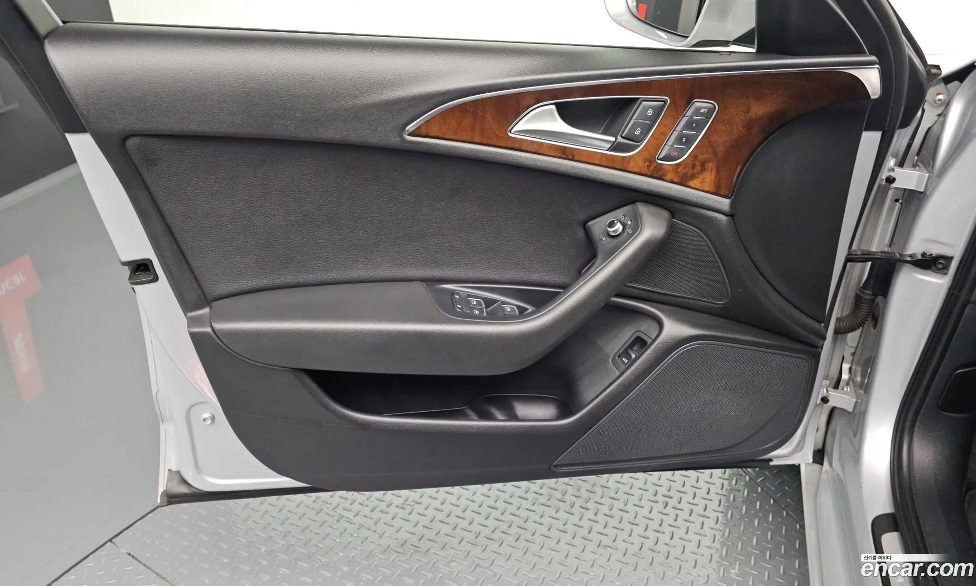 Audi A6 2014 — 20
