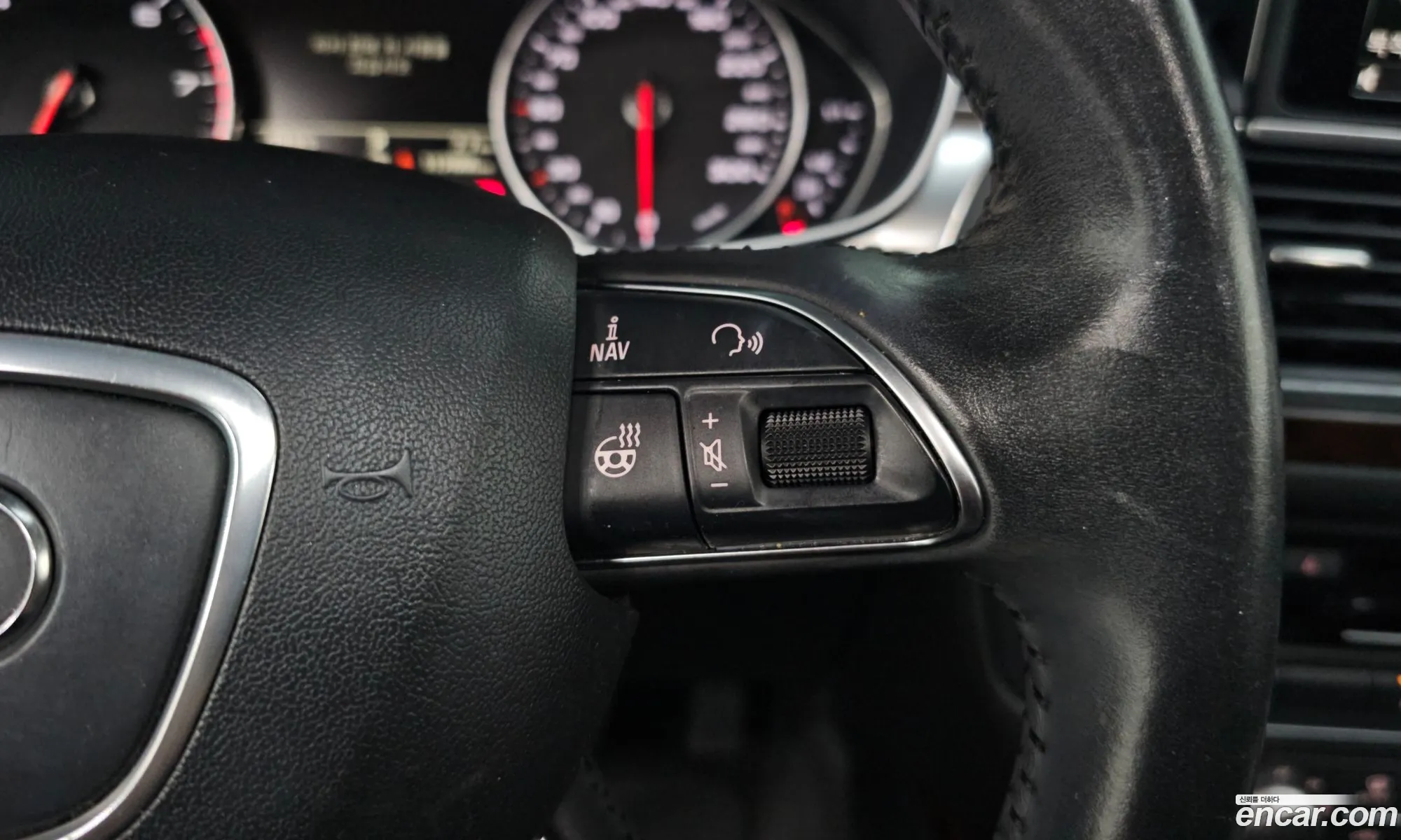 Audi A6 2014 — 17