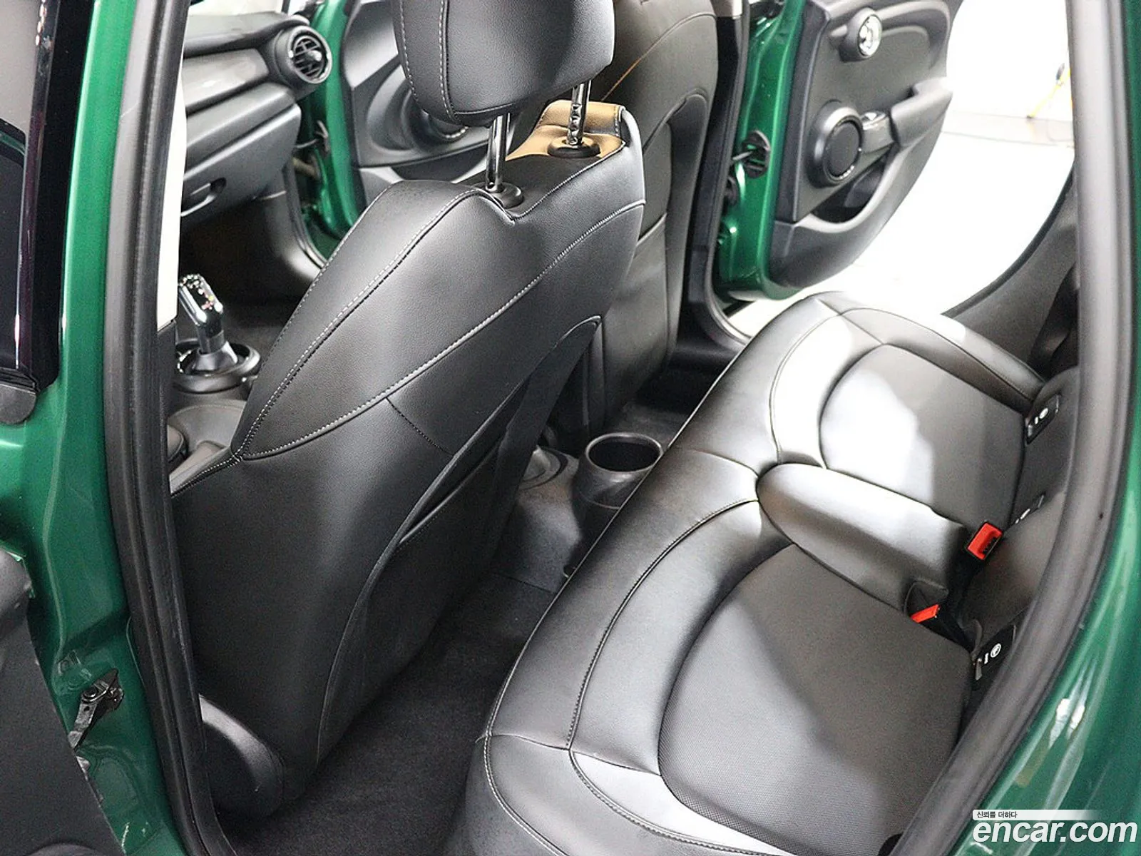 Mini Cooper 2020 — 14
