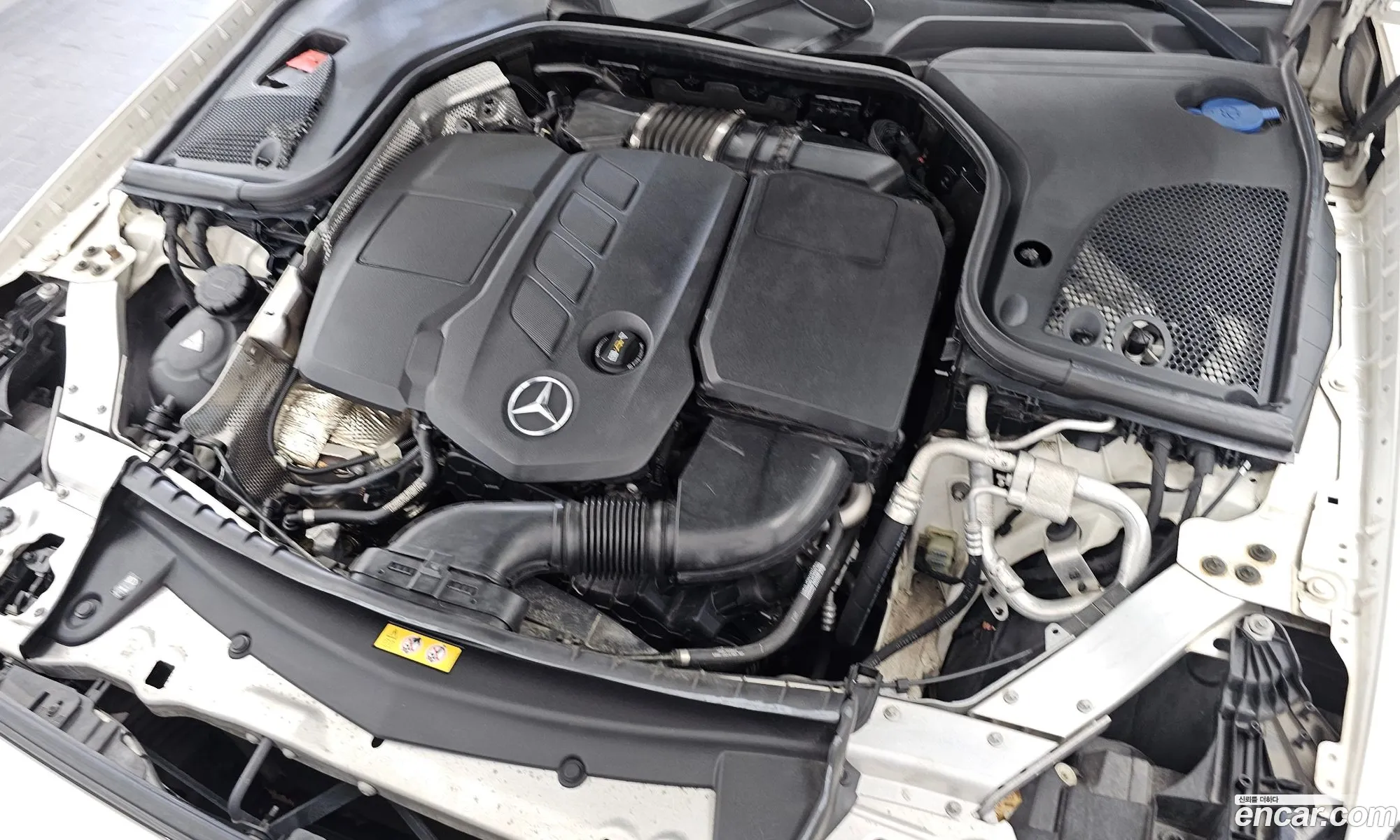 Mercedes-Benz E-Class W213 2018 WDD1K1EB8JF029278 — 35
