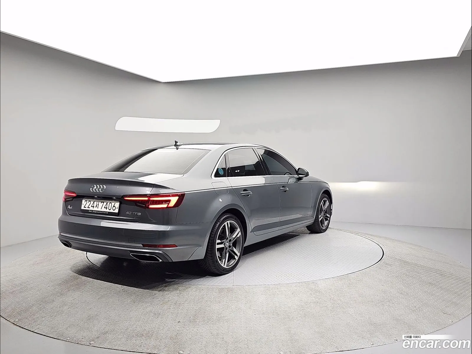 Audi A4 2019 — 14