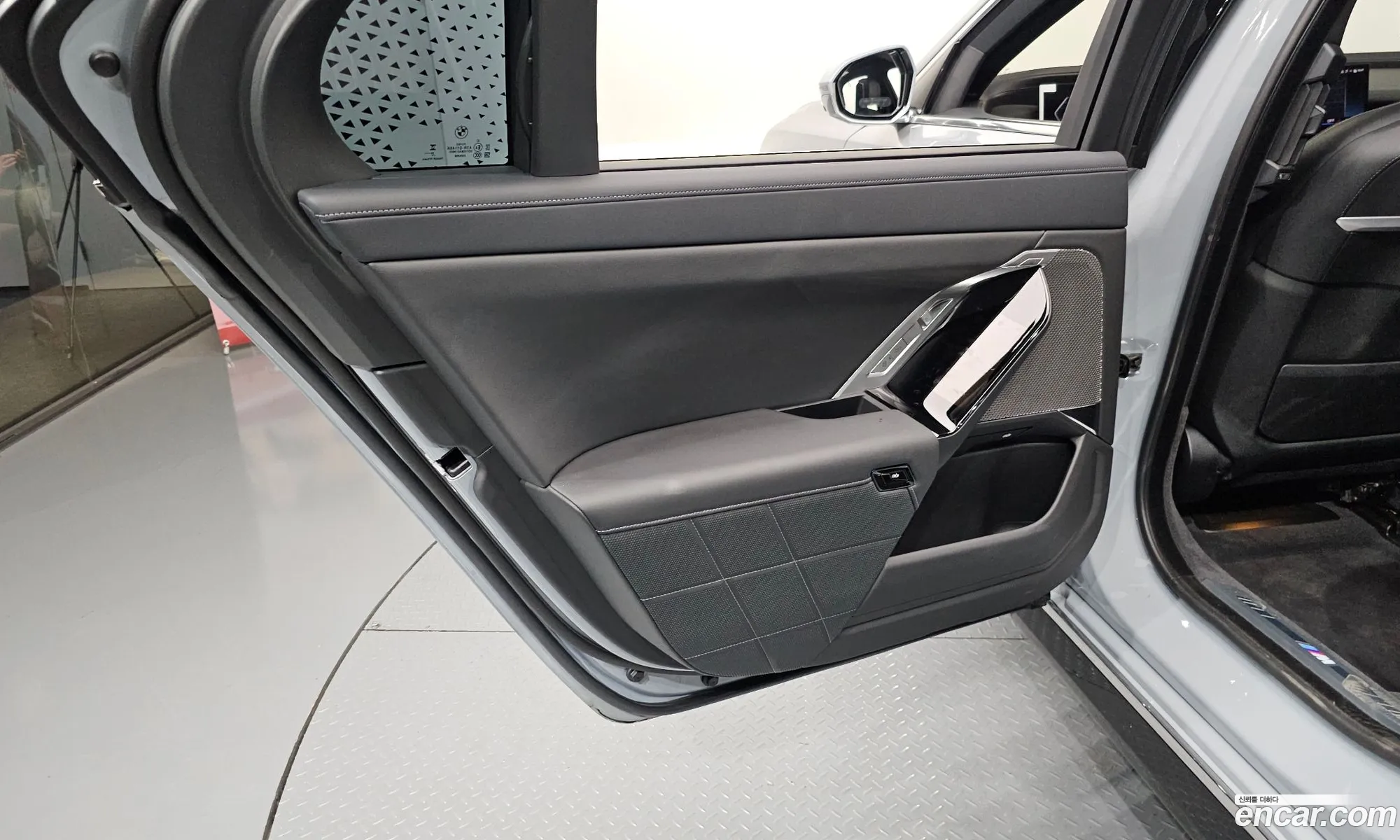 BMW 7 Series 2025 — 7