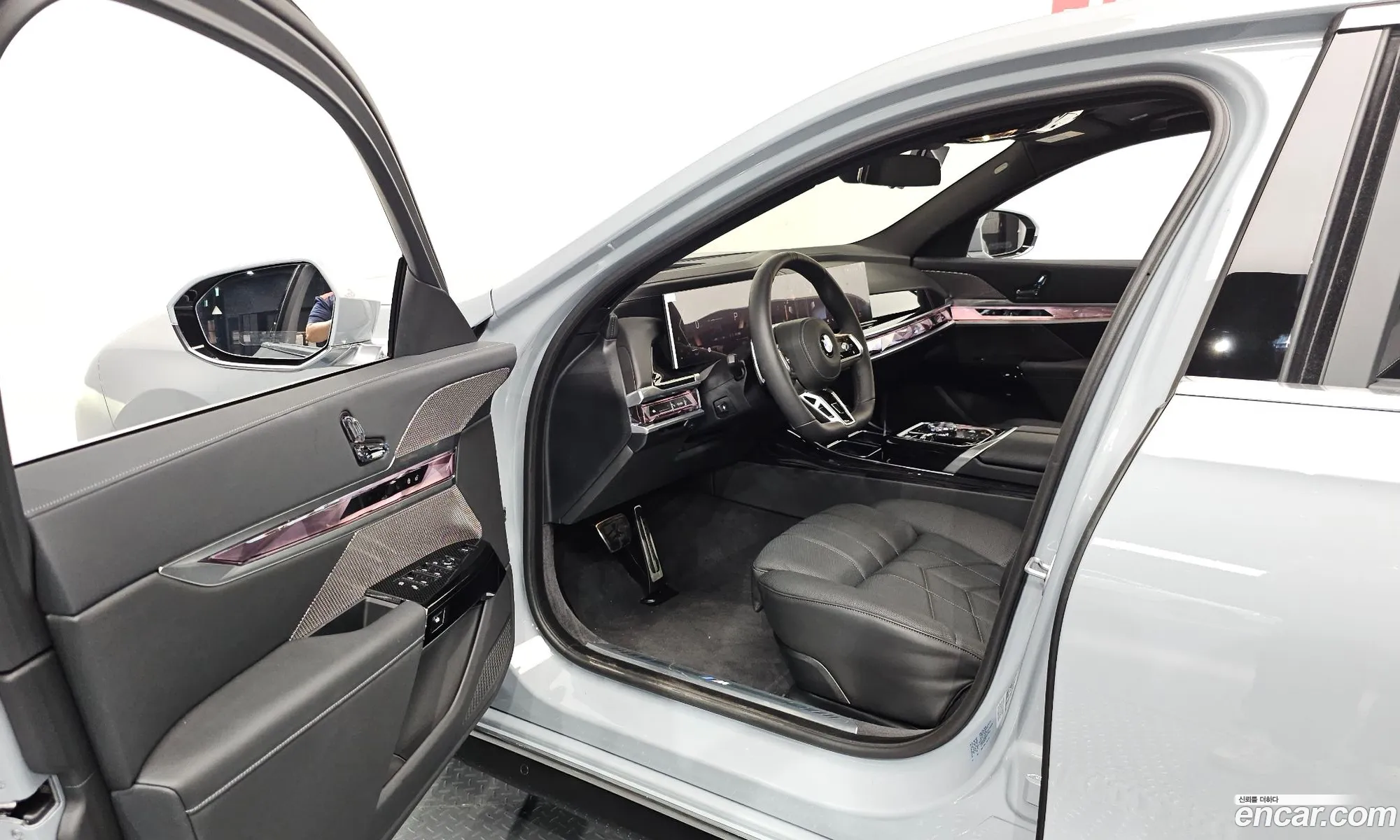 BMW 7 Series 2025 — 16