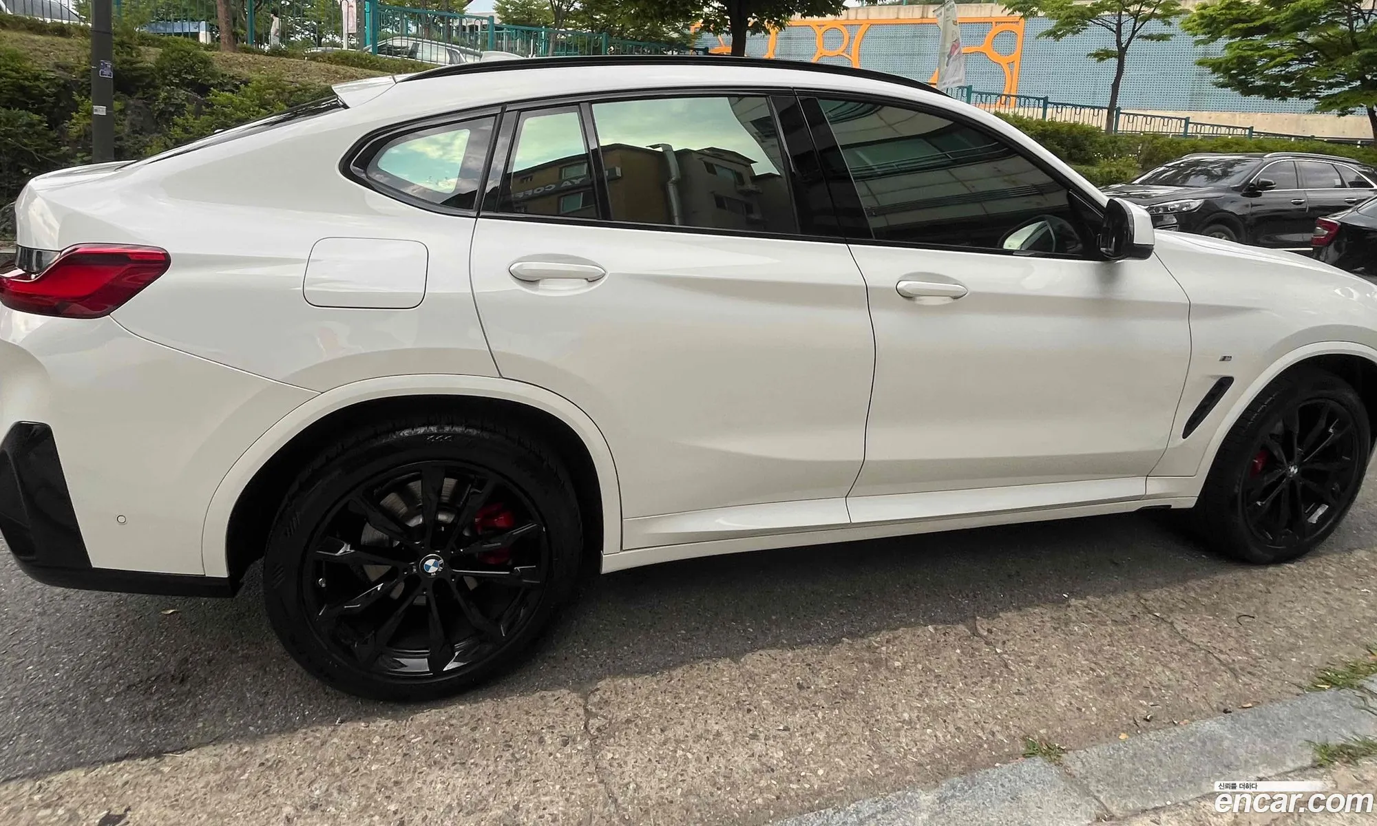BMW X4 2021 — 2