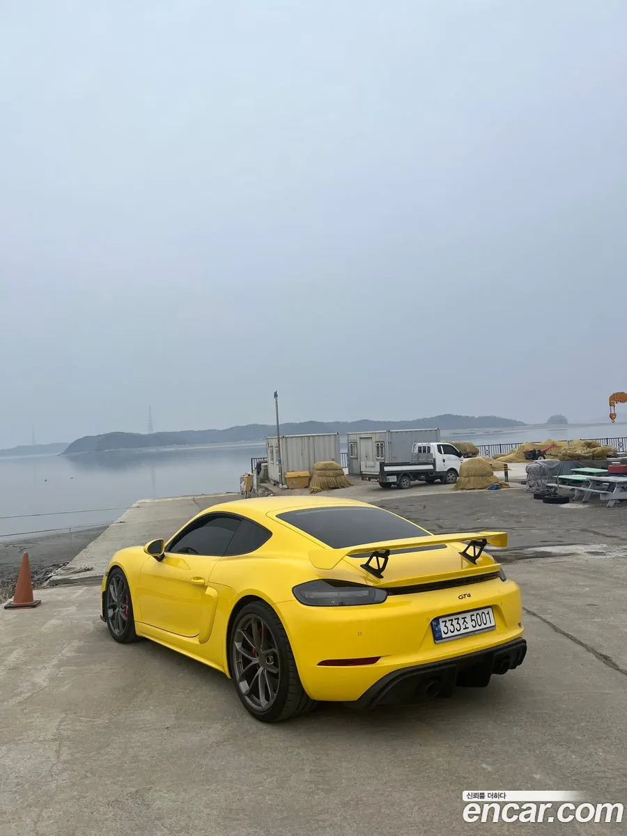 Porsche 718 Cayman