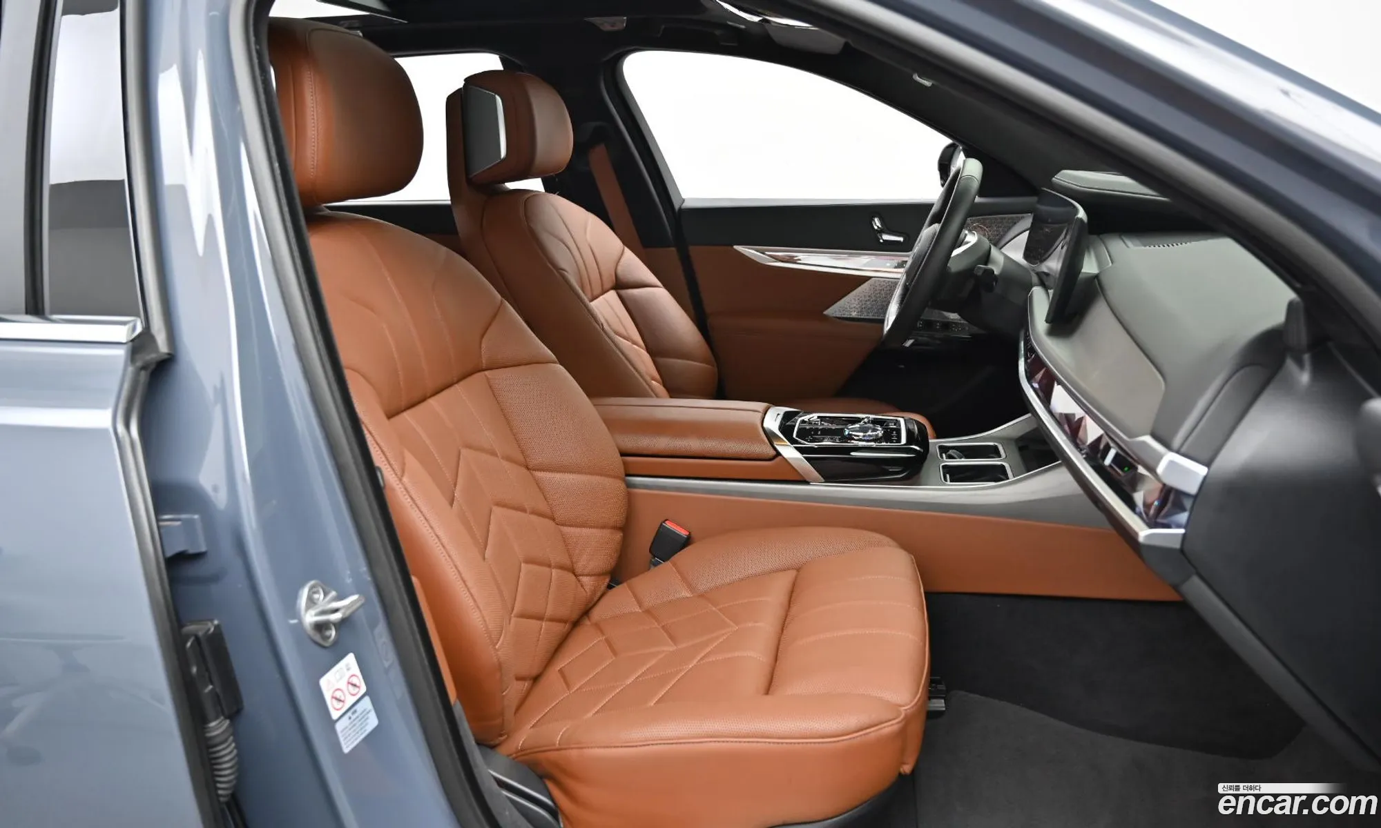 BMW i7 2023 — 14