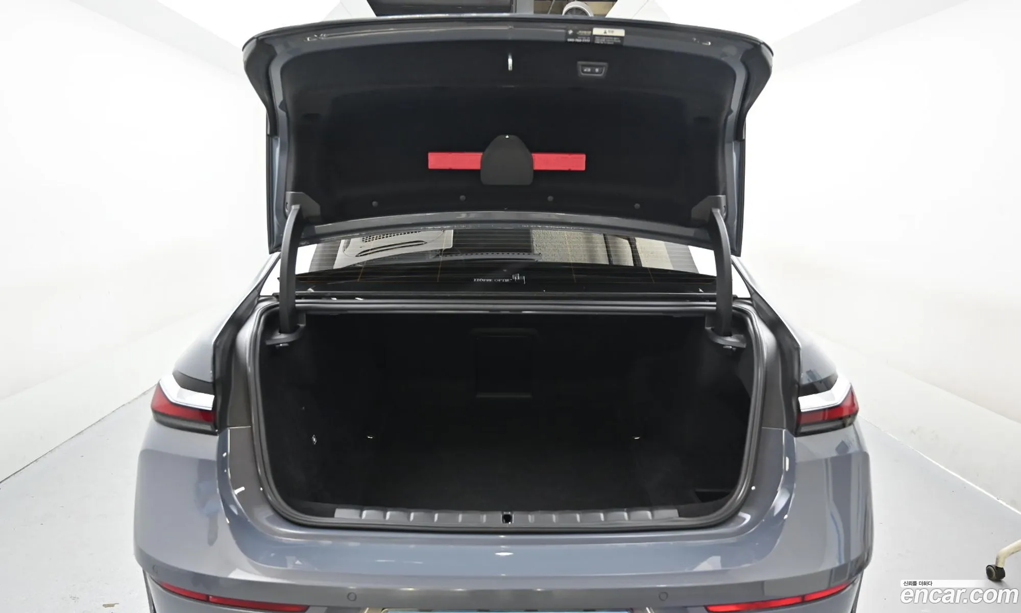 BMW i7 2023 — 20