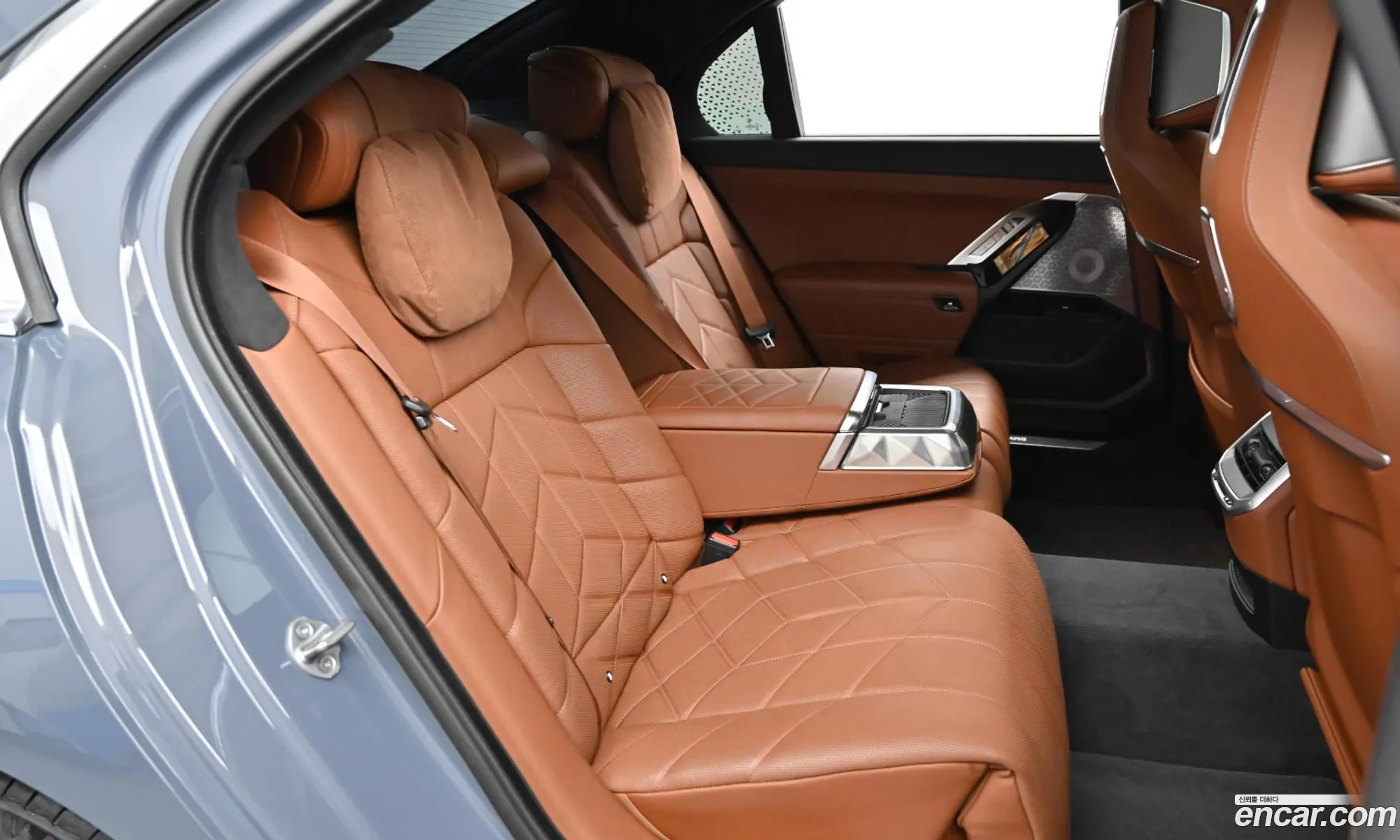 BMW i7 2023 — 13