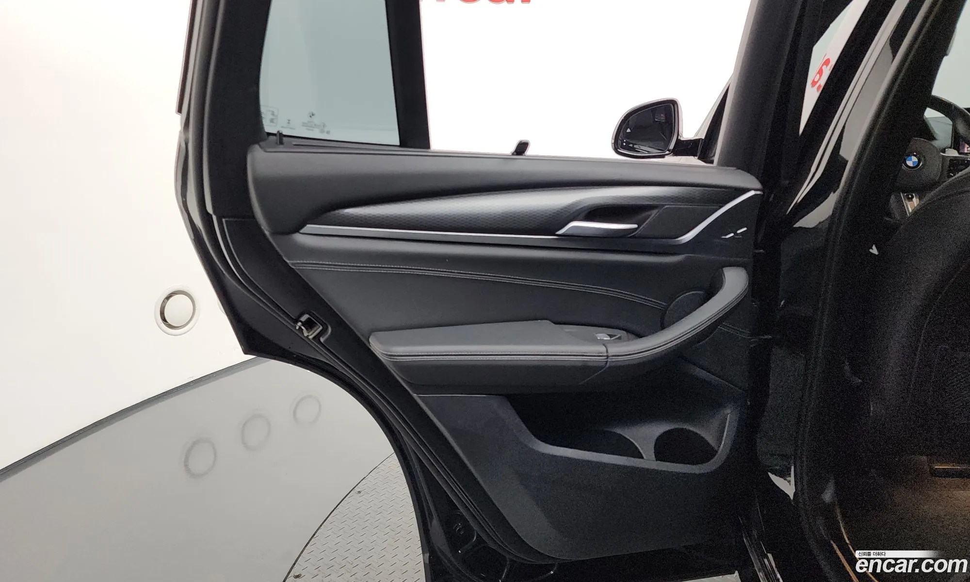 BMW X3 2023 WBA31DP06P9S05056 — 11