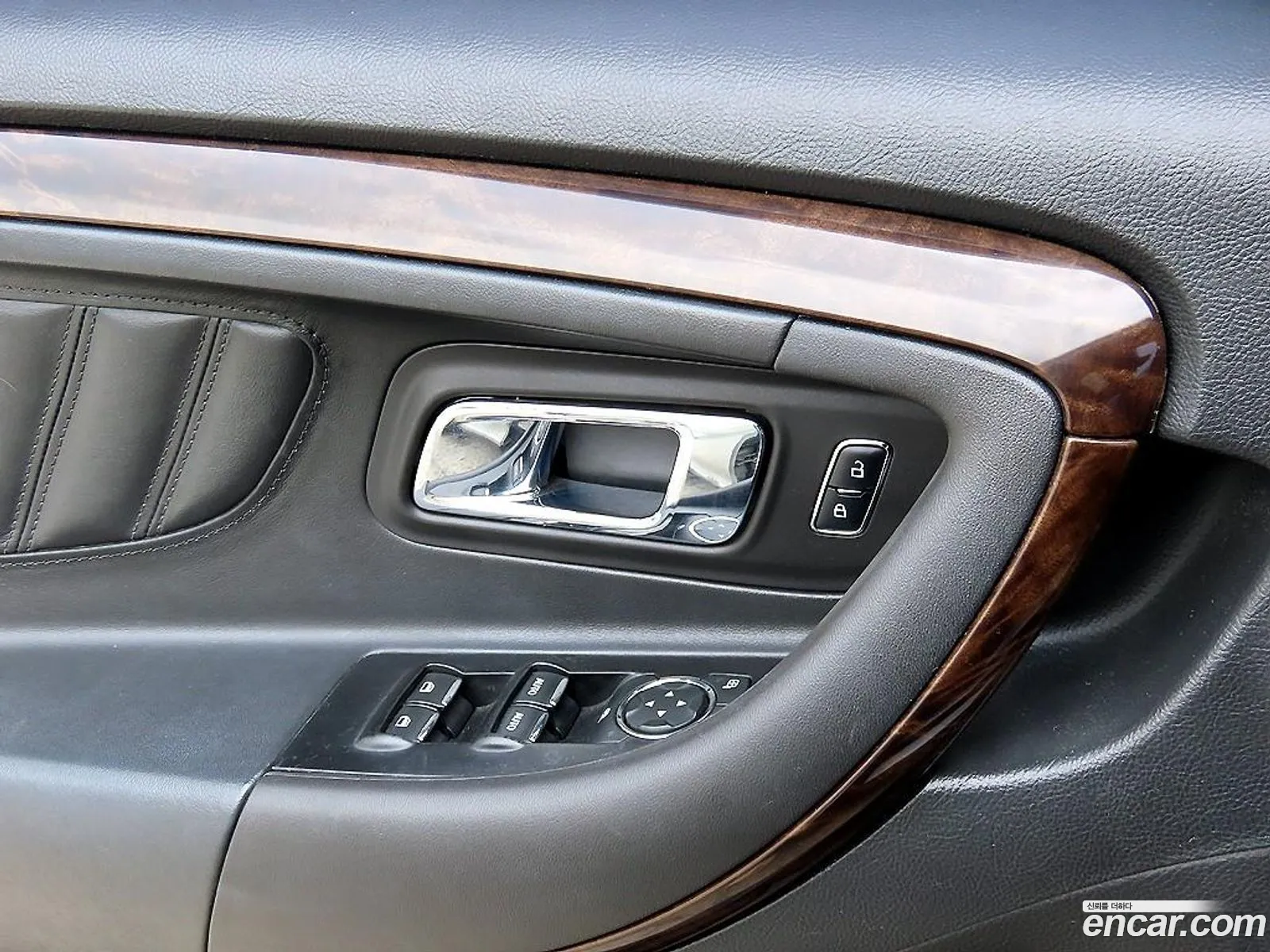 Ford Taurus 2015 — 11