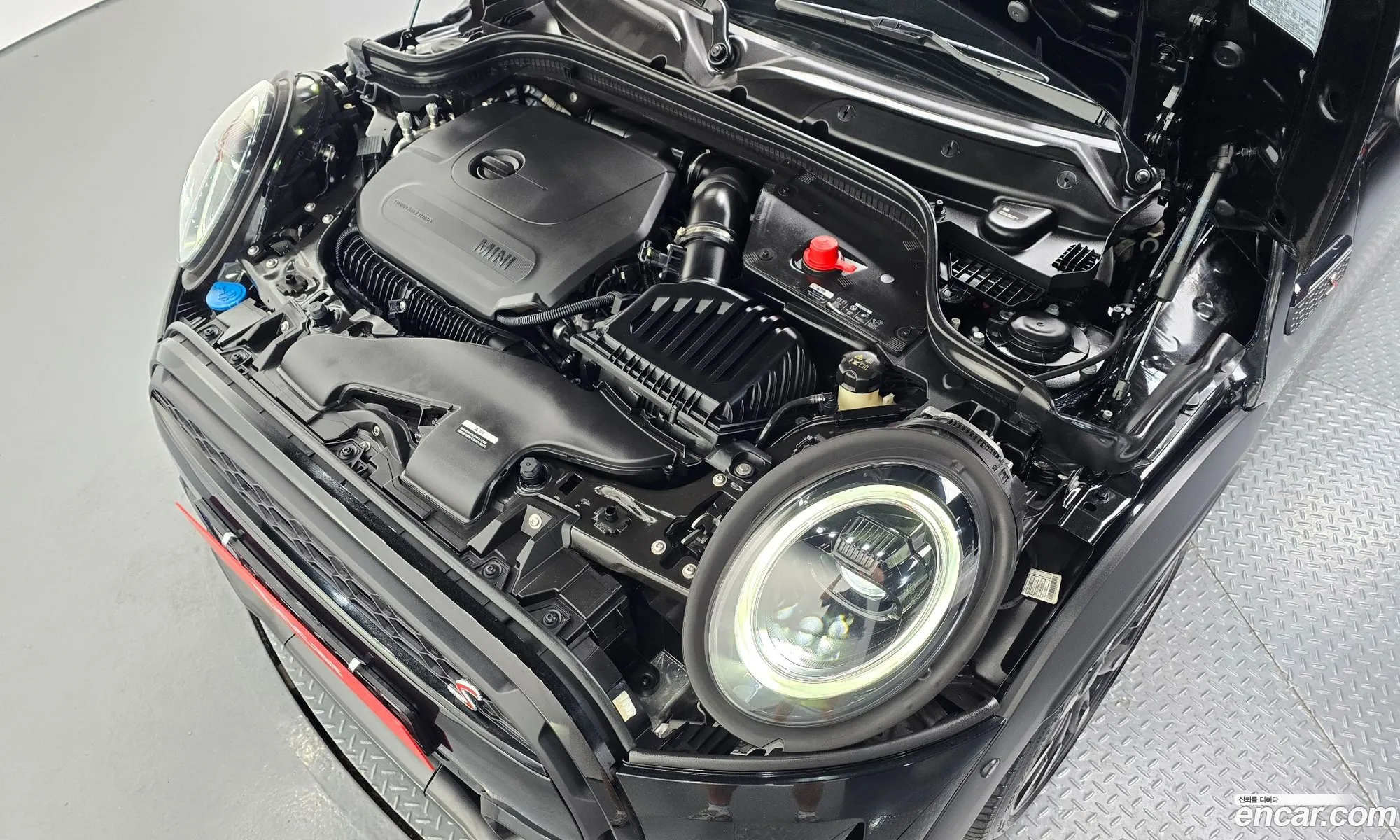 Mini Cooper S 2022 WMW61DK03P2T41061 — 26
