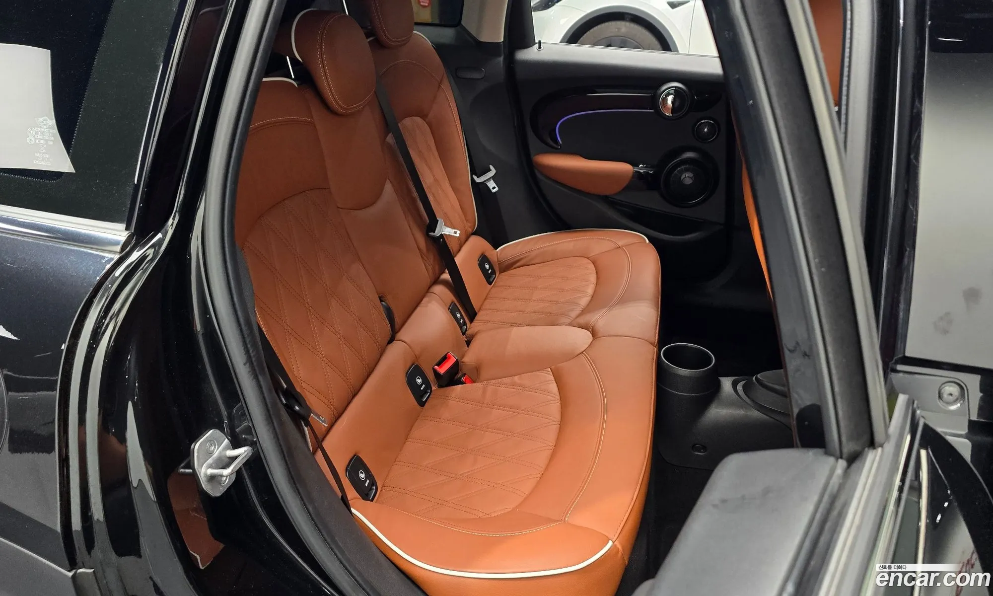Mini Cooper S 2022 WMW61DK03P2T41061 — 28