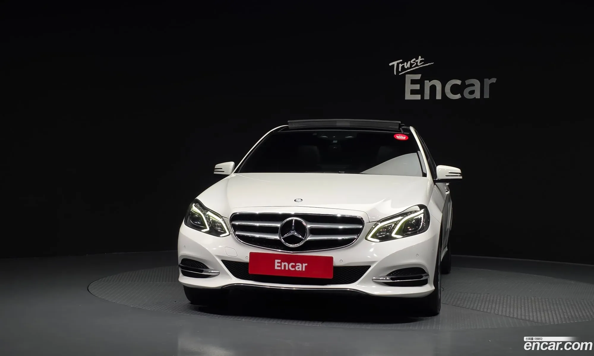 Mercedes-Benz E-Class W212 2013 WDDHF8CB5EA882593 — 4