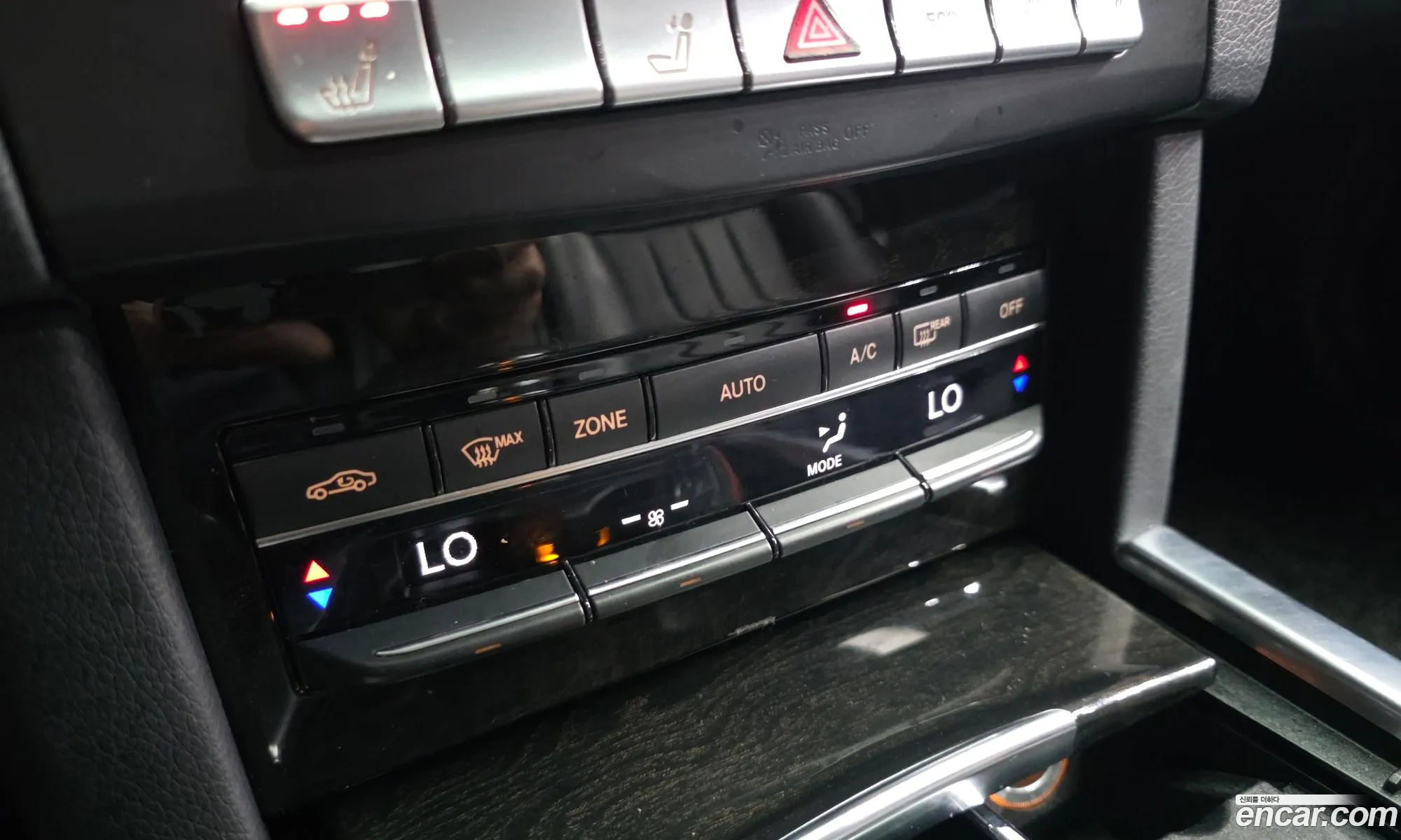 Mercedes-Benz E-Class W212 2013 WDDHF8CB5EA882593 — 3