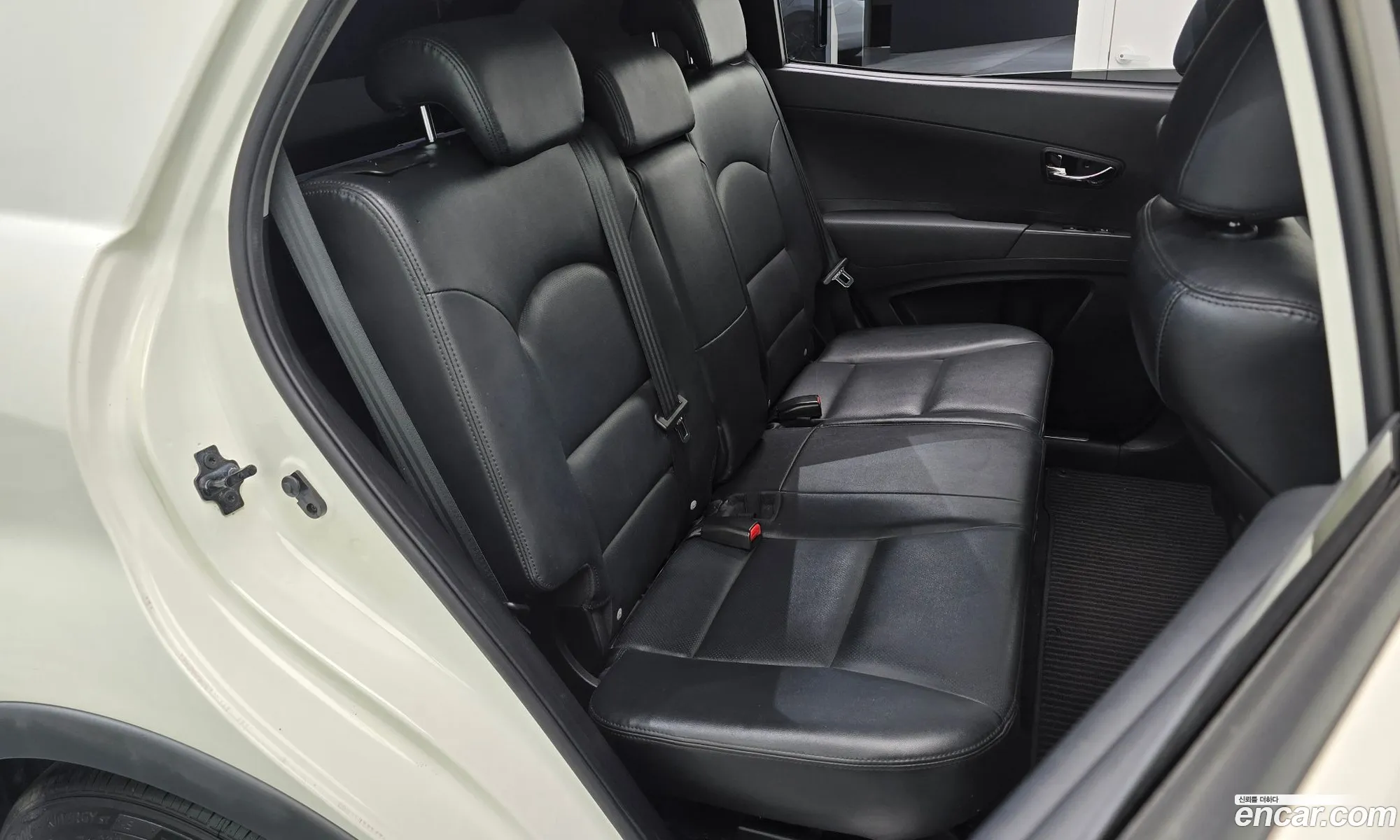 KG Mobility (SsangYong) Korando C 2012 — 10