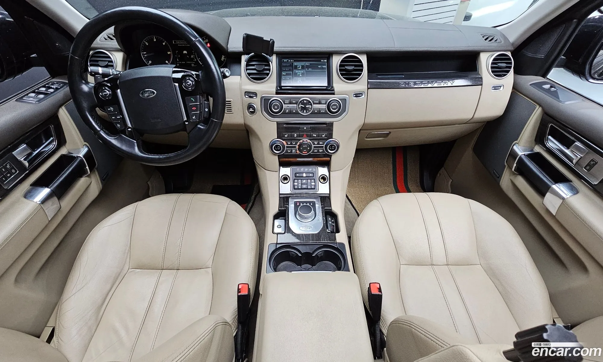 Land Rover Discovery 4 2014 — 2