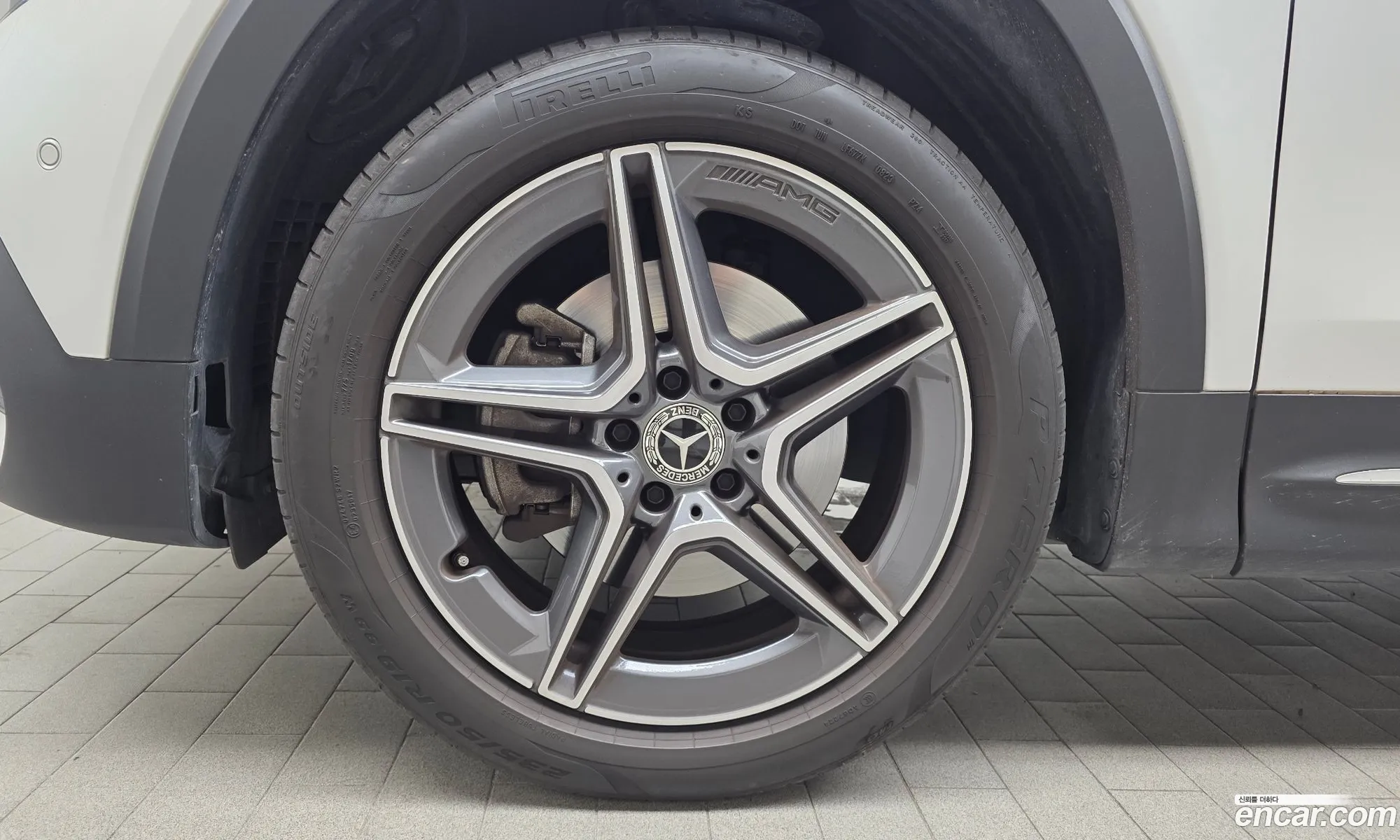 Mercedes-Benz GLB-Class X247 2023 — 17