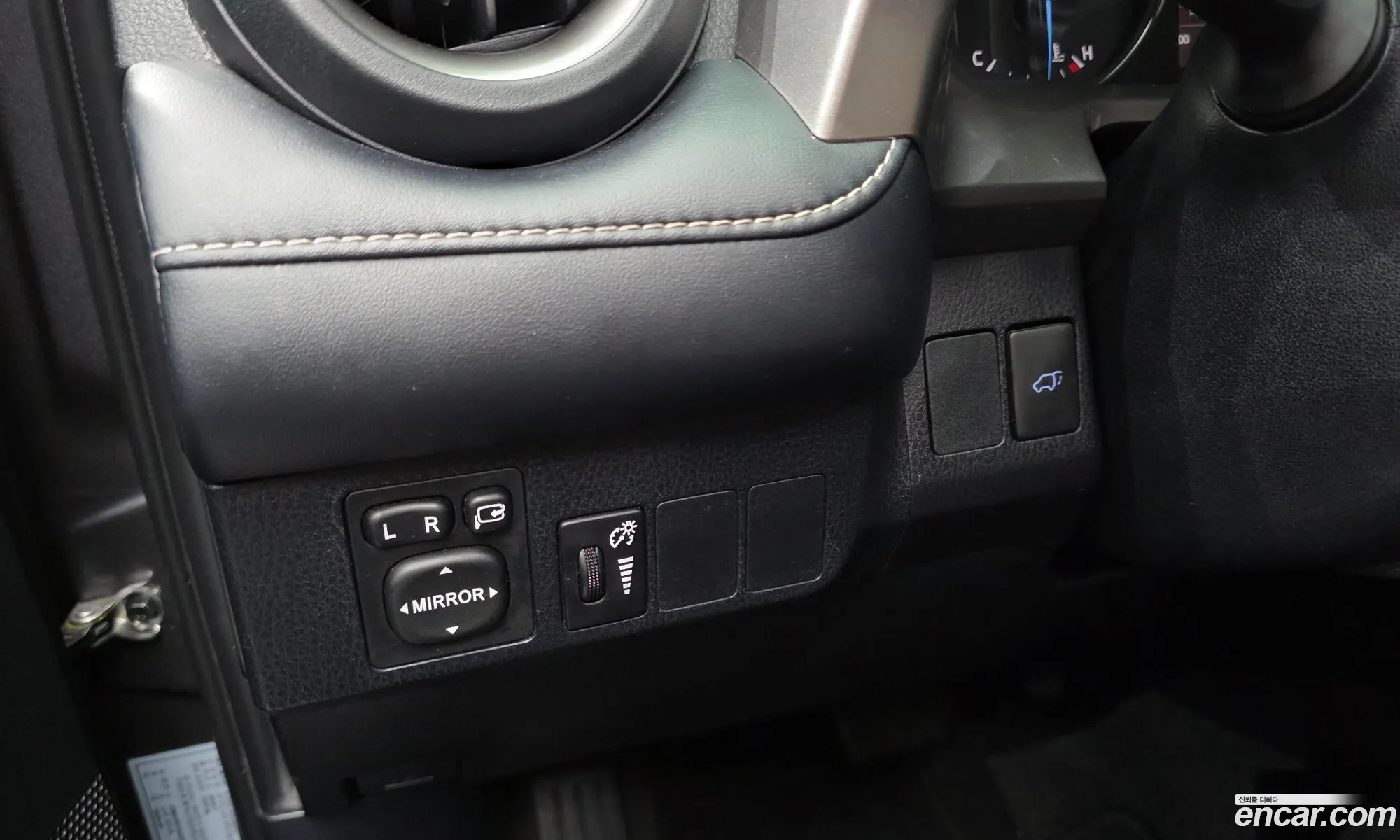Toyota RAV4 2018 — 15