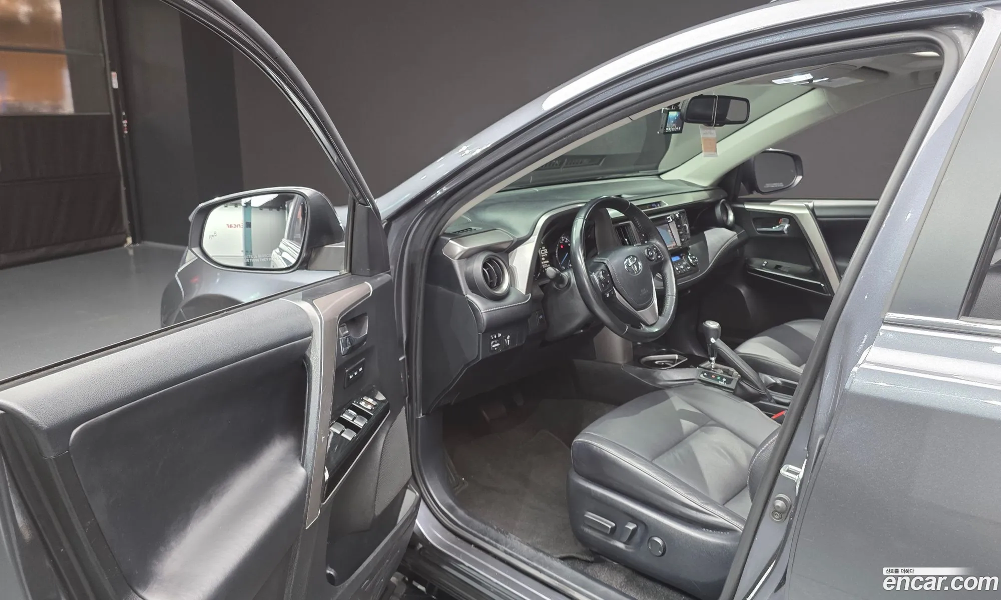 Toyota RAV4 2018 — 25