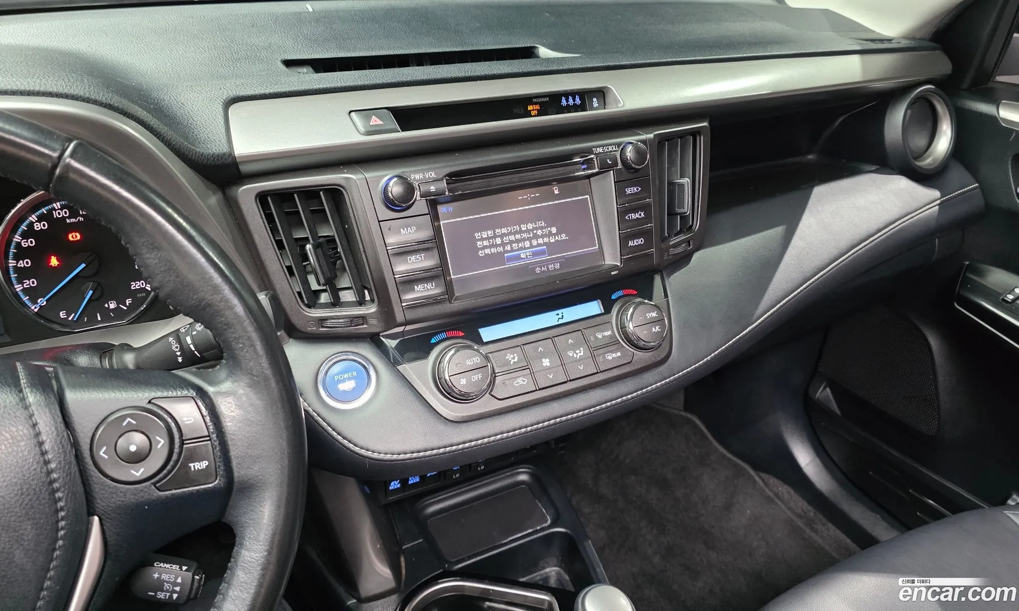 Toyota RAV4 2018 — 21