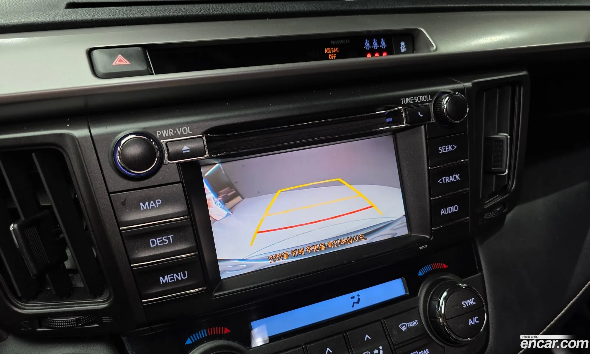 Toyota RAV4 2018 — 31
