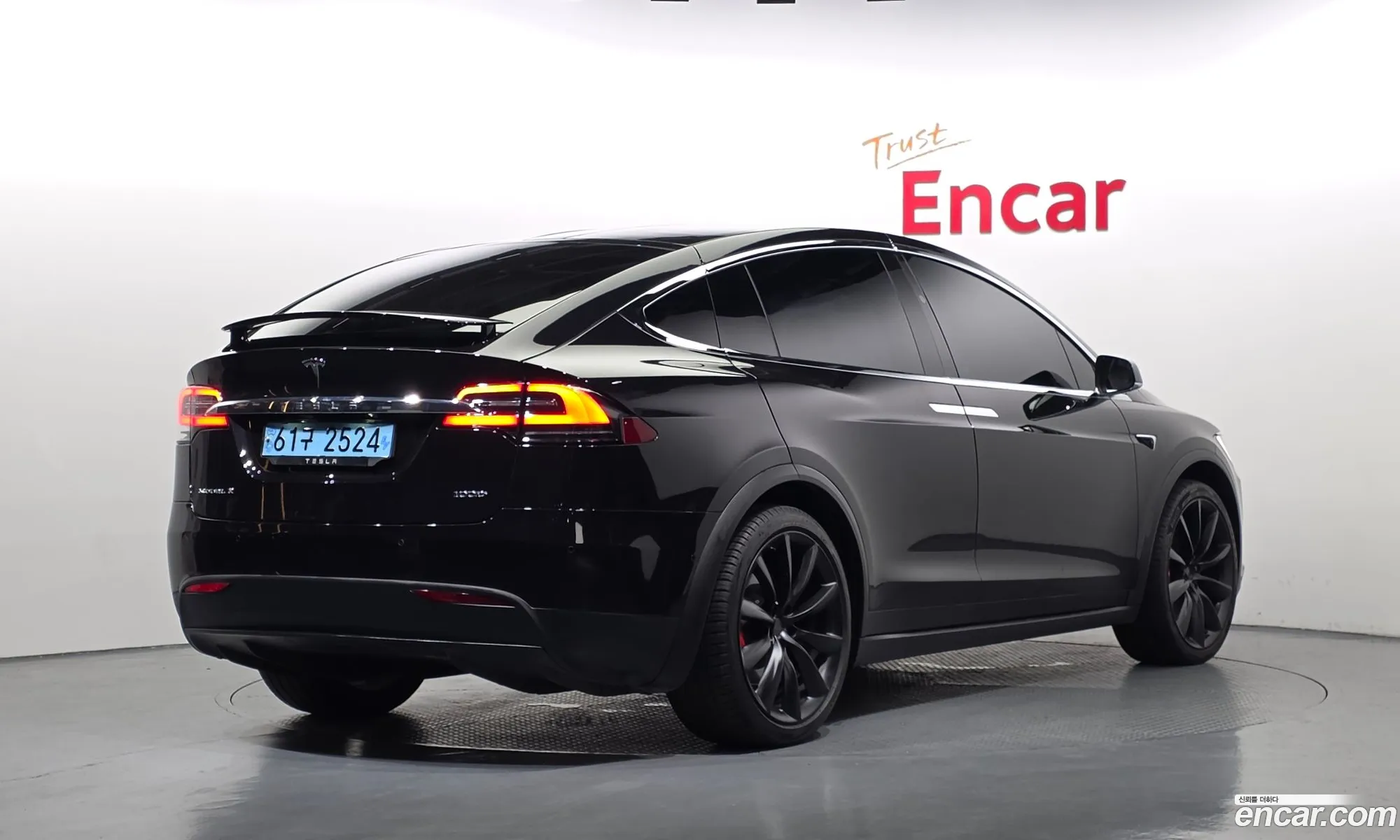 Tesla Model X 2018 5YJXCBE27JF126533 — 22