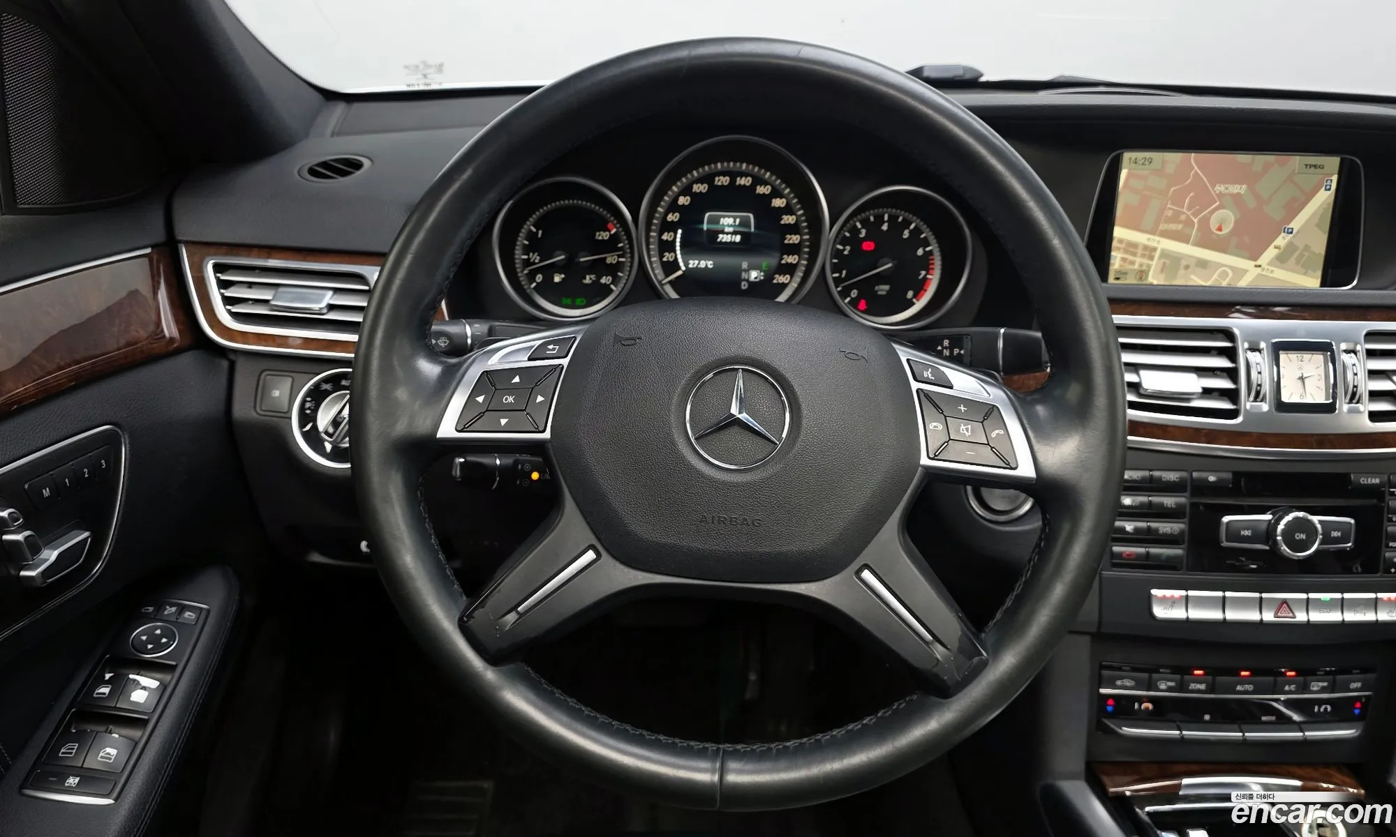 Mercedes-Benz E-Class W212 2015 WDDHF5FB8FB141537 — 4
