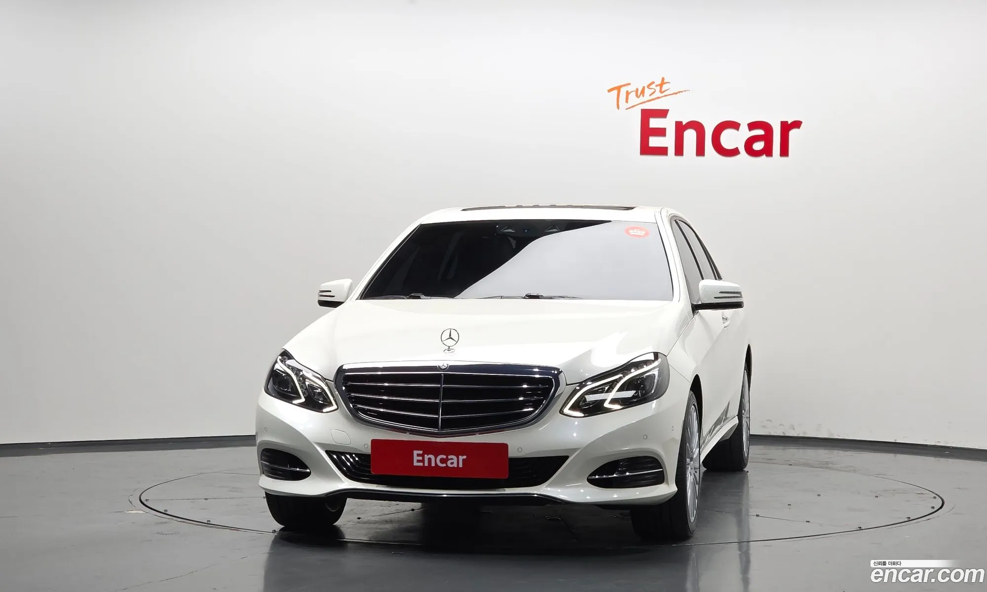 Mercedes-Benz E-Class W212 2015 WDDHF5FB8FB141537 — 11