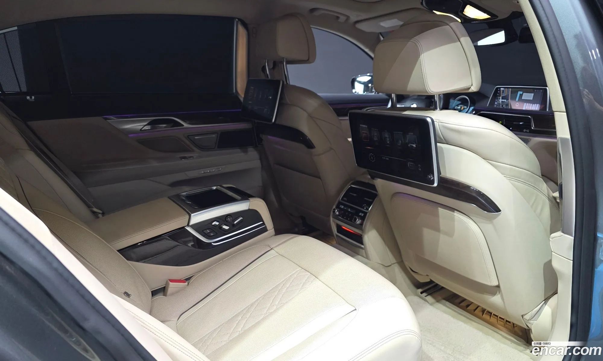 BMW 7 Series 2015 — 11