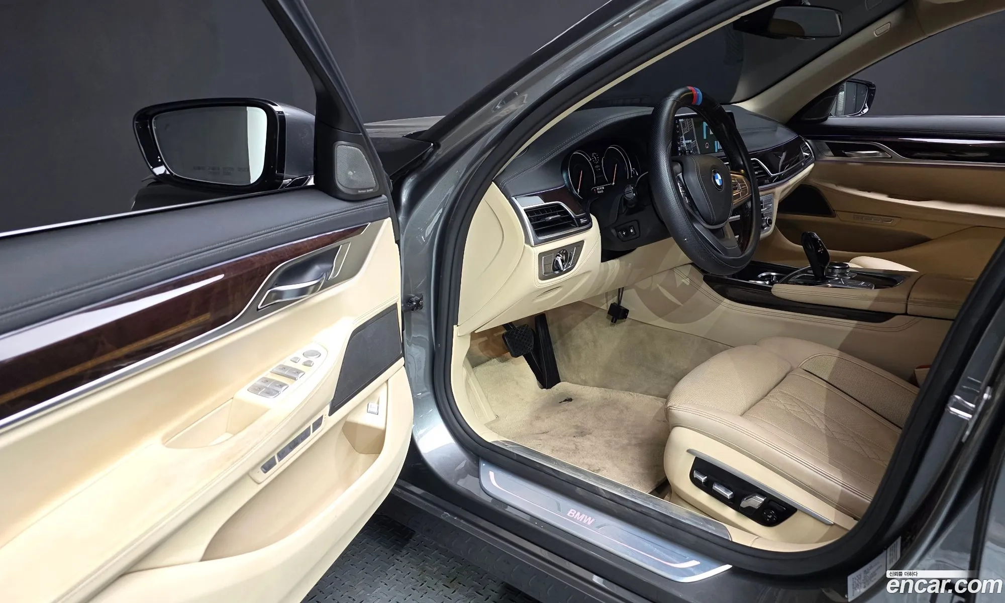 BMW 7 Series 2015 — 27