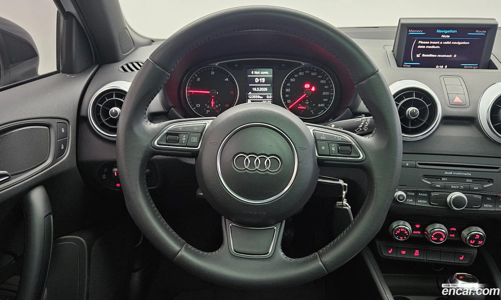 Audi A1 2013 — 11