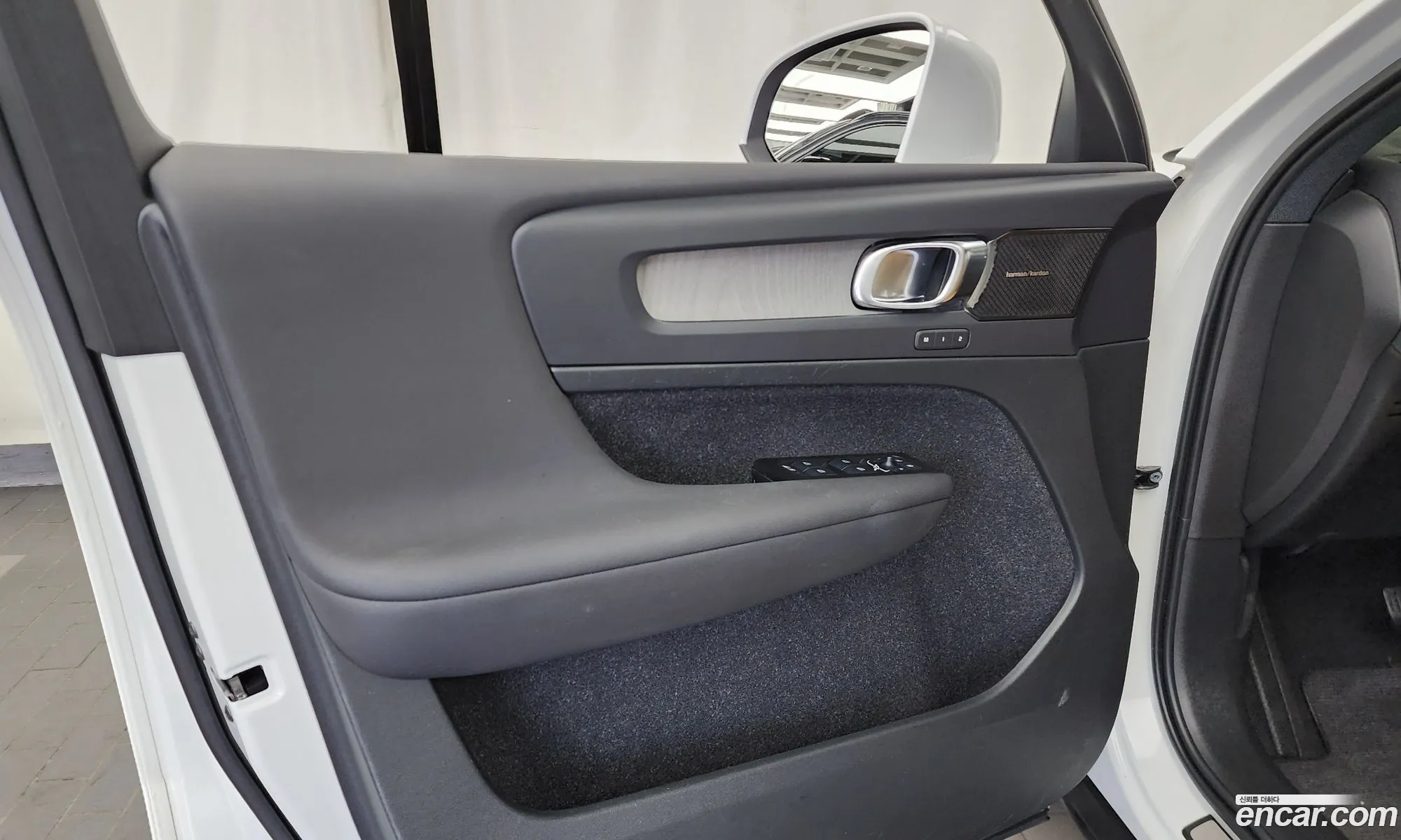 Volvo XC40 2021 YV1XZK92CM2534250 — 14