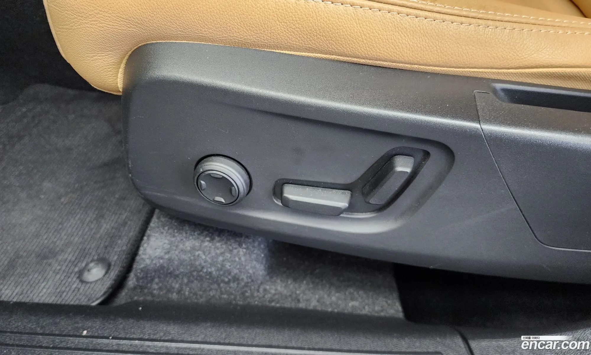 Volvo XC40 2021 YV1XZK92CM2534250 — 25