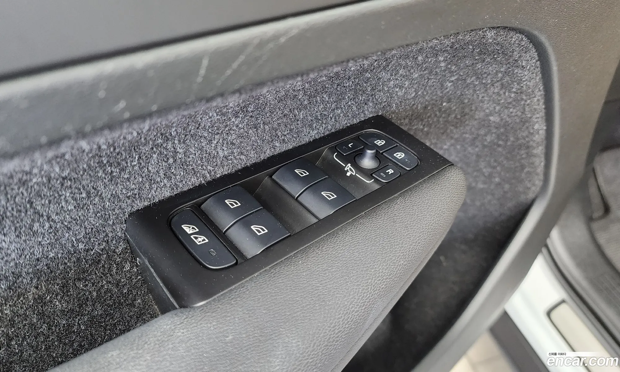 Volvo XC40 2021 YV1XZK92CM2534250 — 10