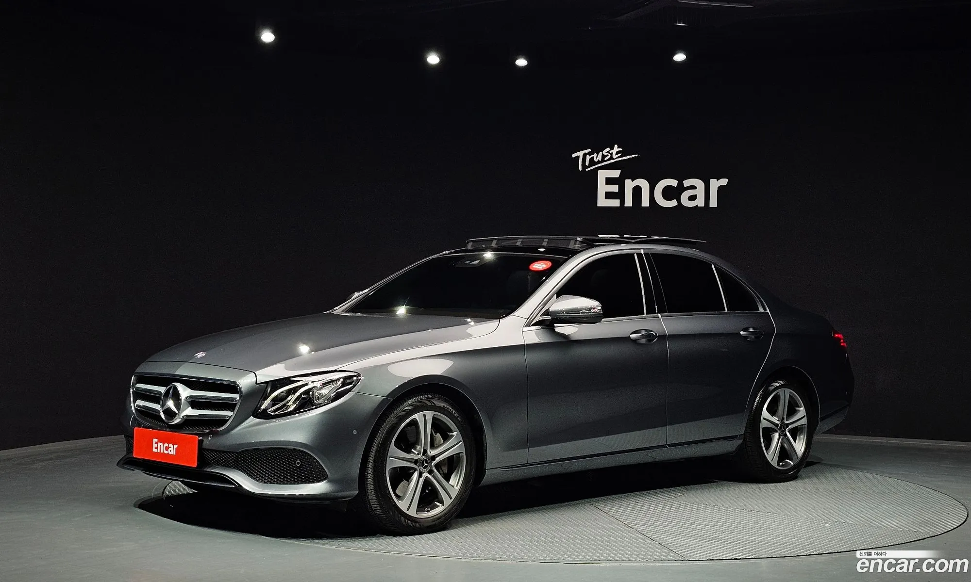 Mercedes-Benz E-Class W213 2018 — 27
