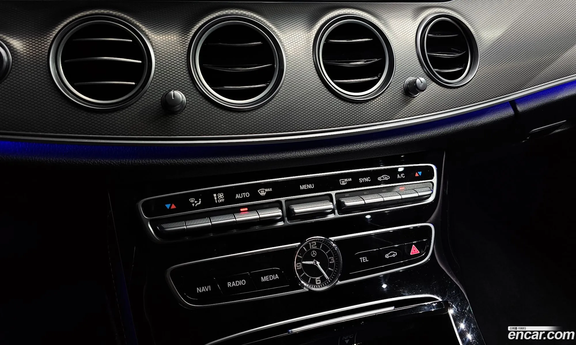 Mercedes-Benz E-Class W213 2018 — 14