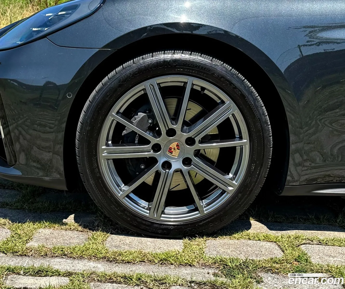 Porsche Panamera 2025 — 4