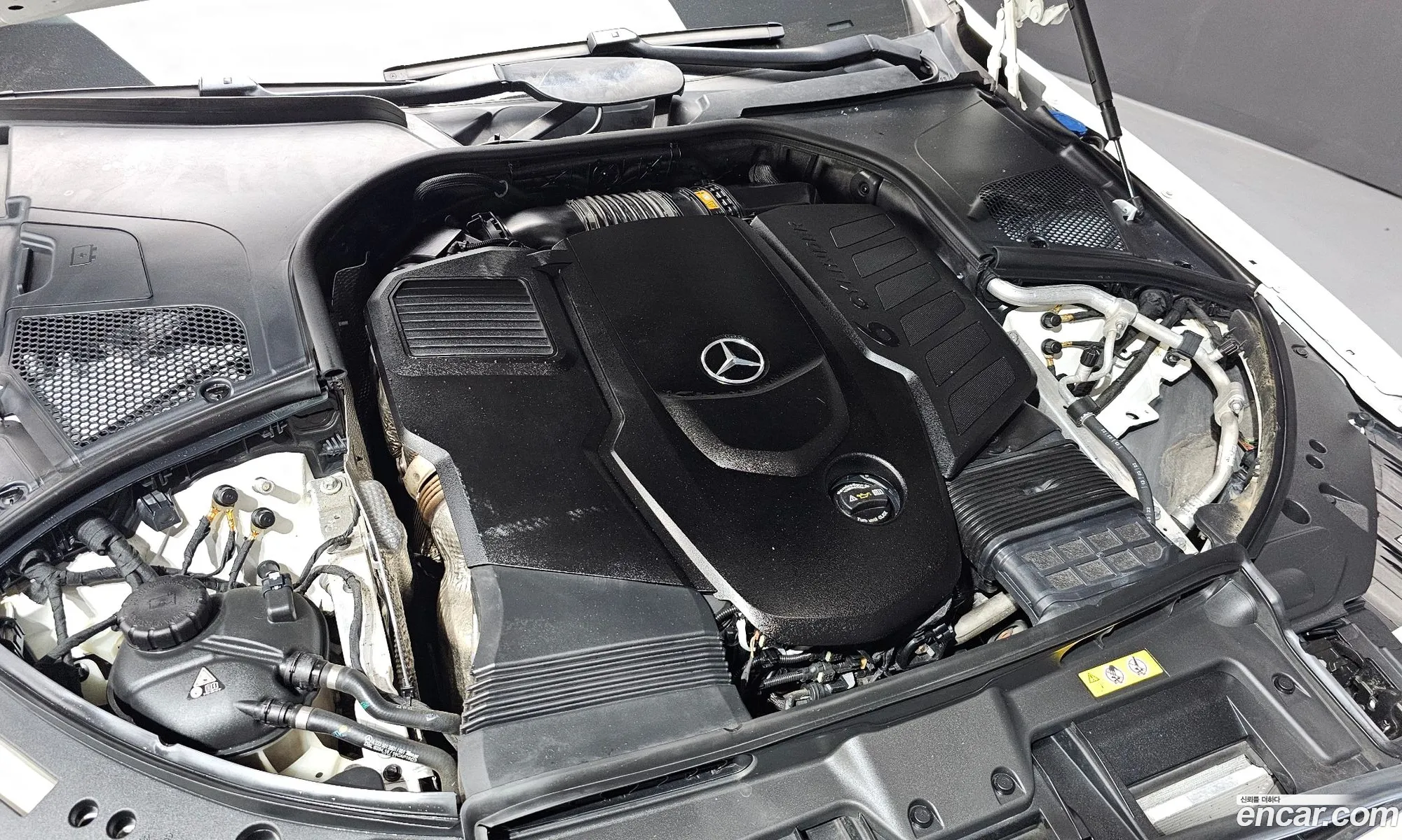 Mercedes-Benz S-Class W223 2022 — 17
