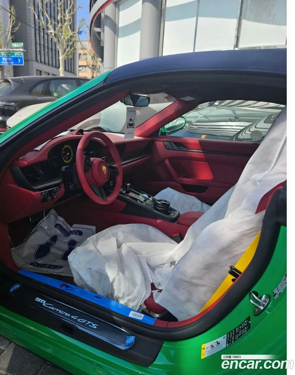 Porsche 911 2023 — 8