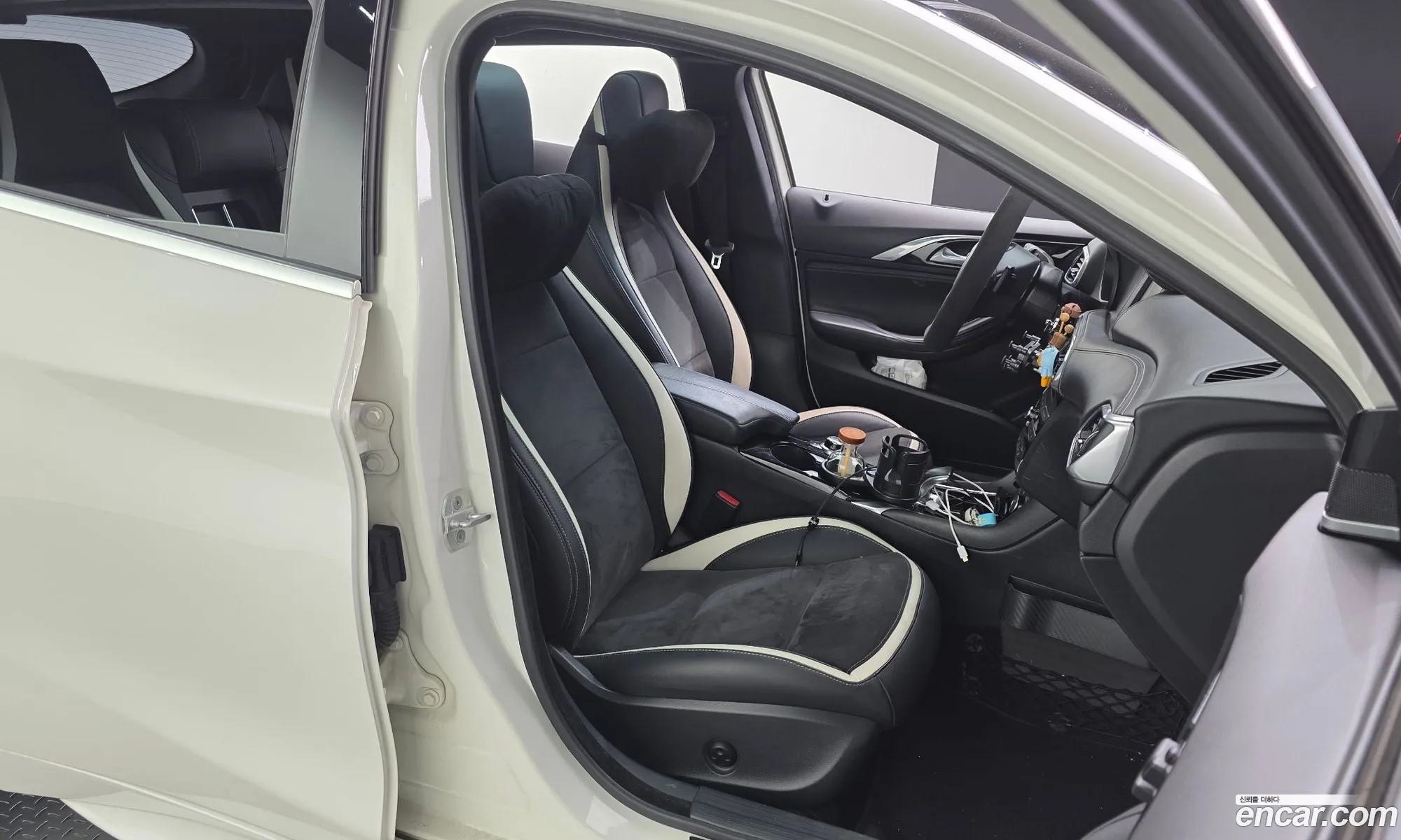 Infiniti Q30