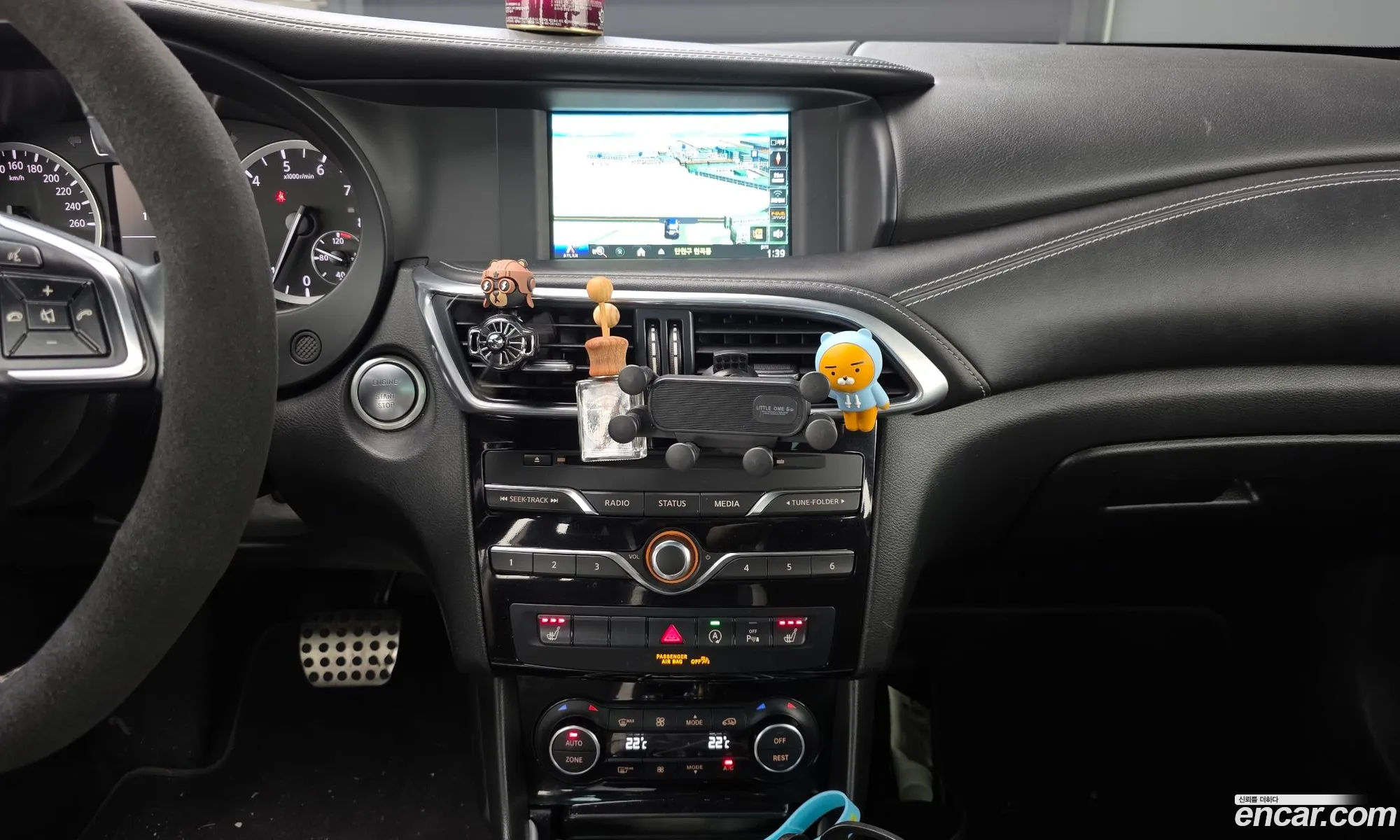 Infiniti Q30 2017 SJKCH53E6HA045392 — 10