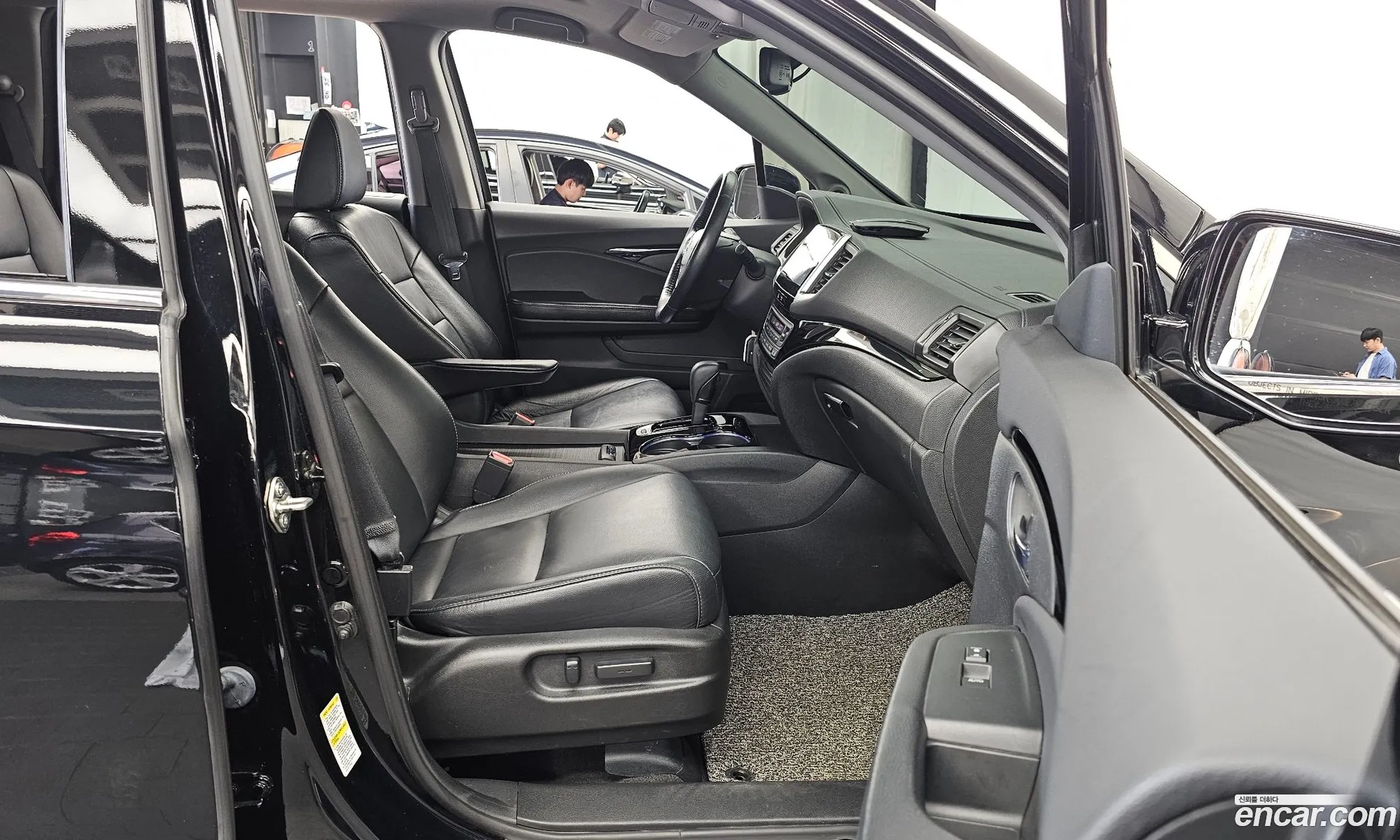 Honda Pilot 2016 5FNYF6850GB201740 — 11